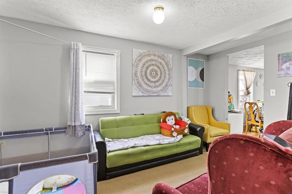 379 Manchester St, Manchester, NH 03103