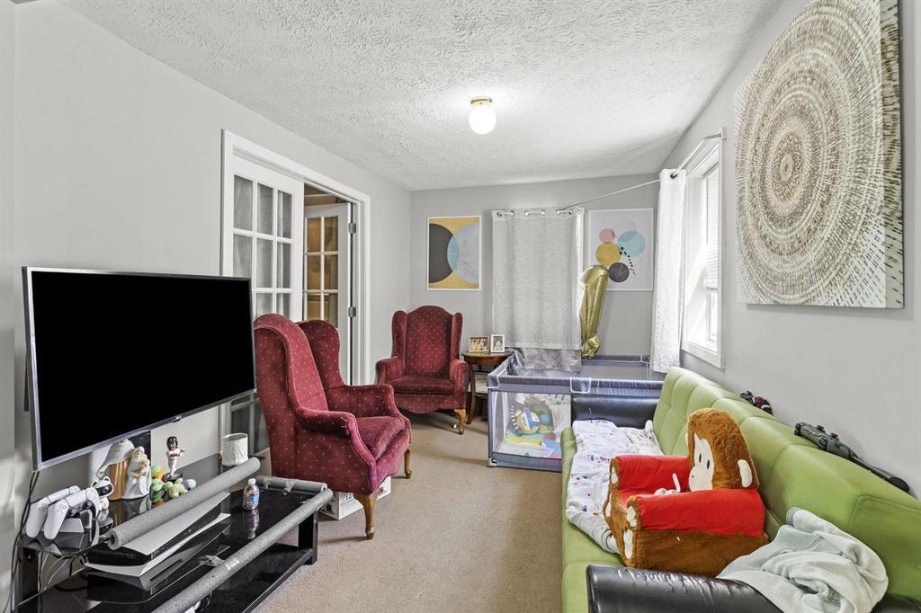 379 Manchester St, Manchester, NH 03103