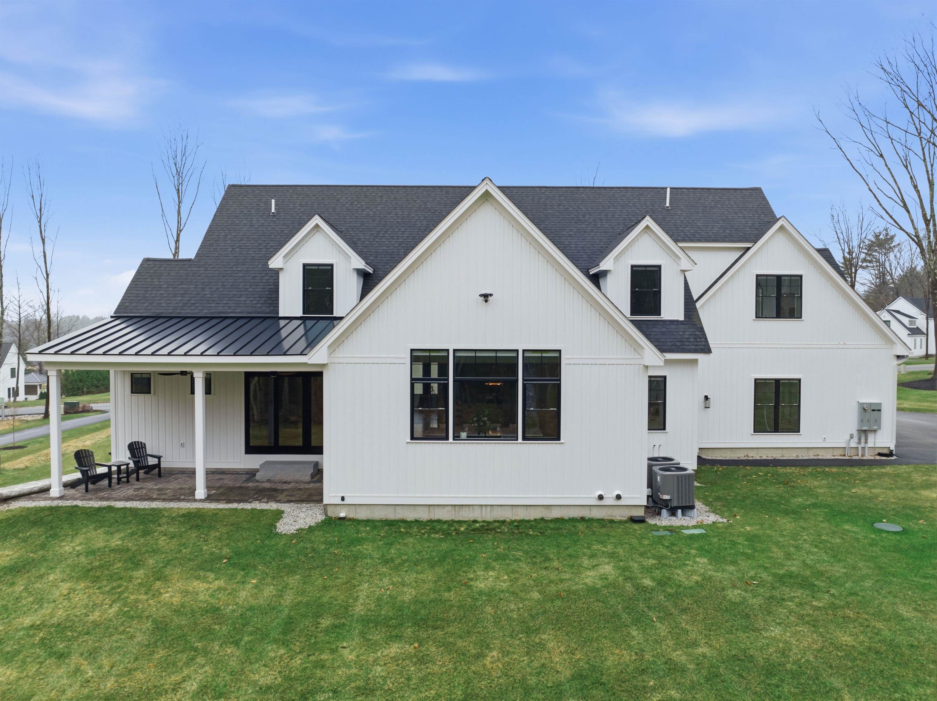 10 Hobart Ln, Hollis, NH 03049