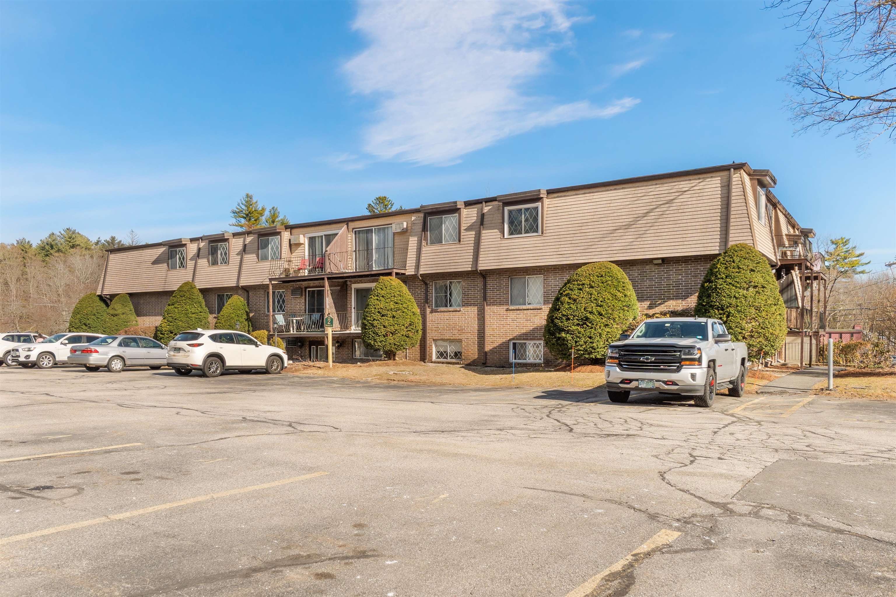 2 Silvestri Cir #13, Derry, NH 03038