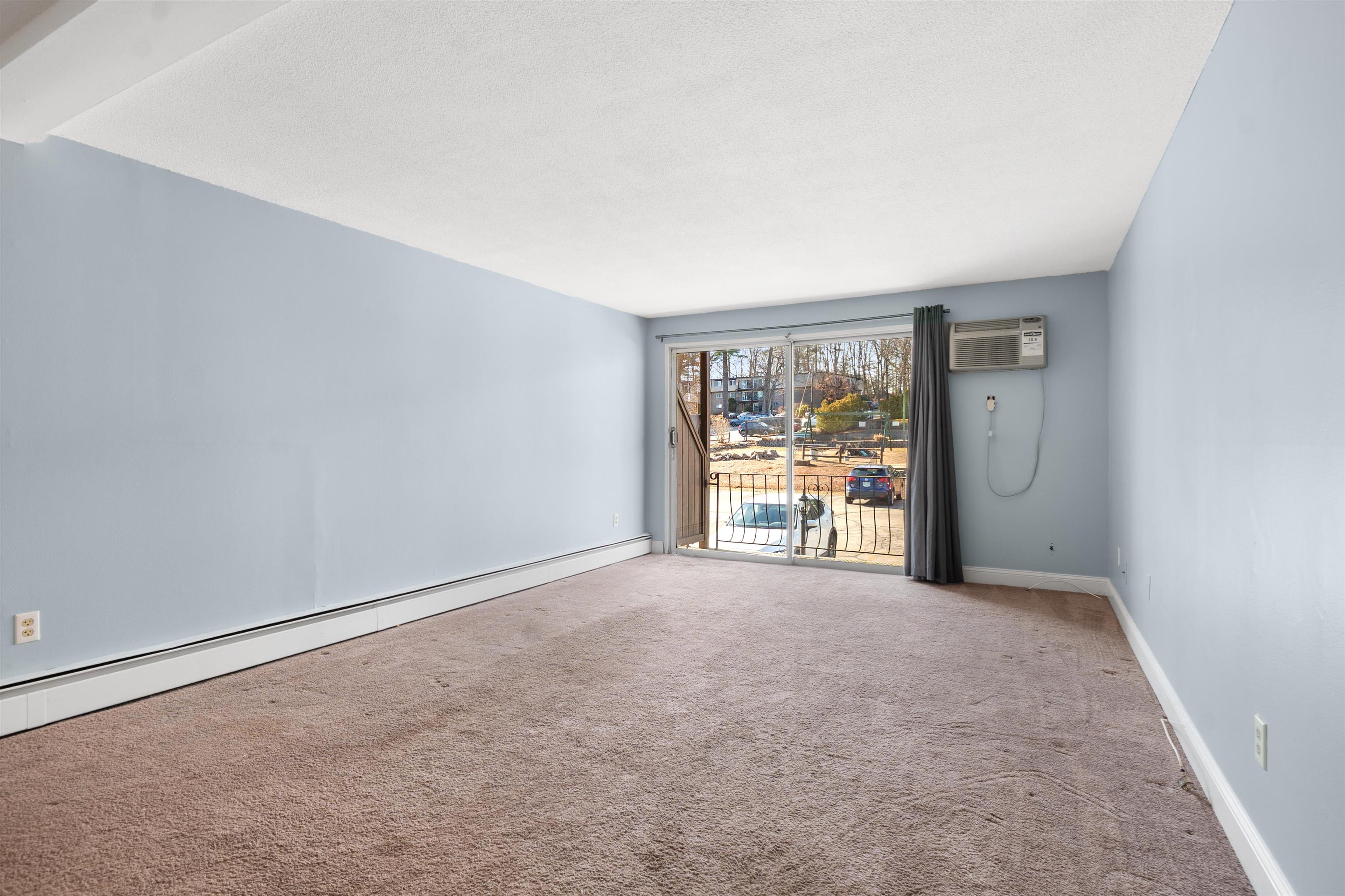 2 Silvestri Cir #13, Derry, NH 03038