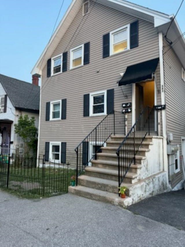383 Manchester St, Manchester, NH 03103