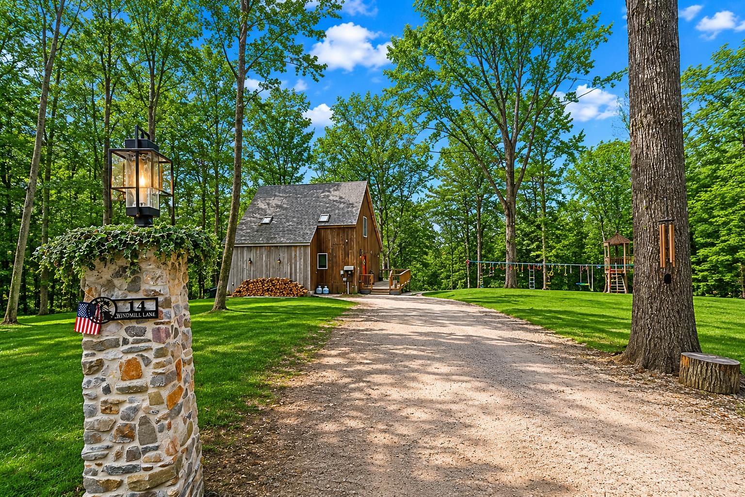 14 Webster Ct, Campton, NH 03223