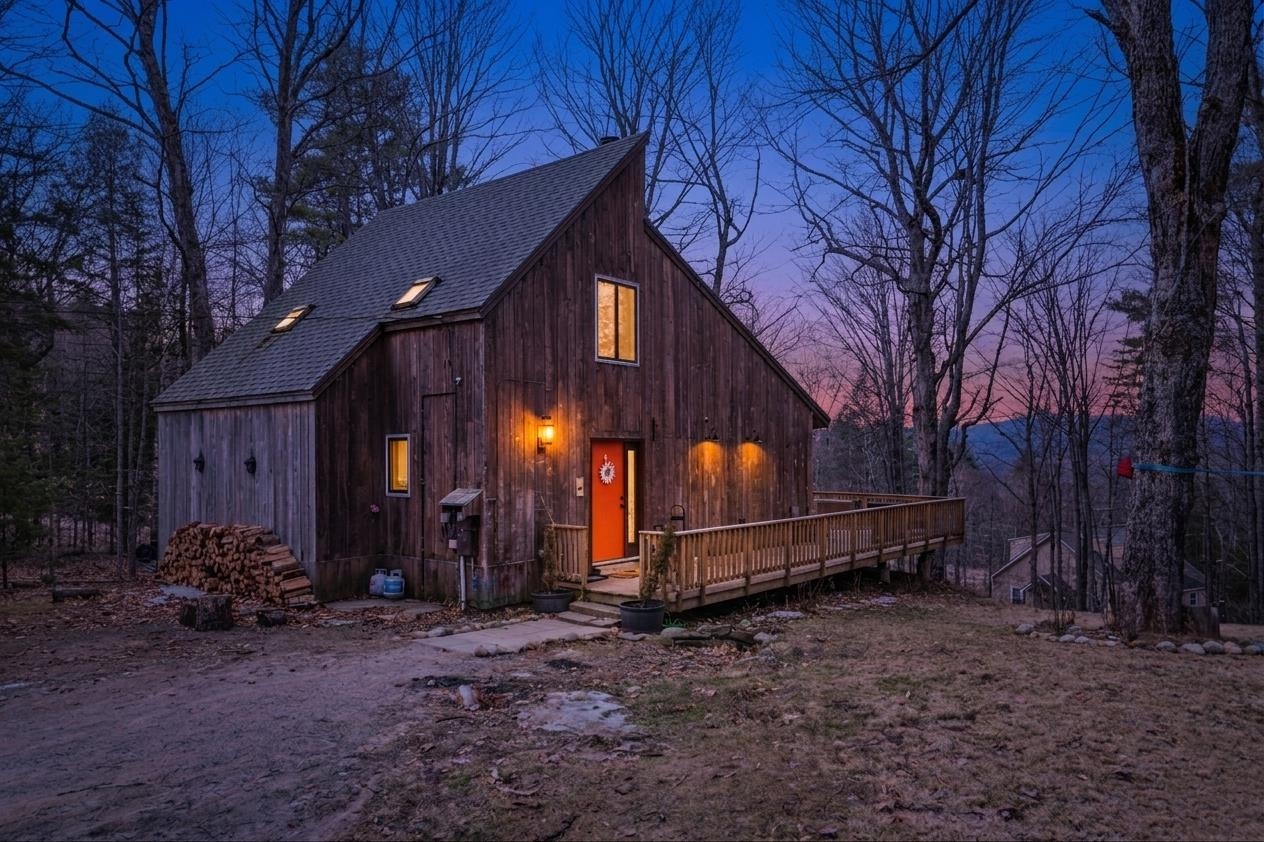 14 Webster Ct, Campton, NH 03223