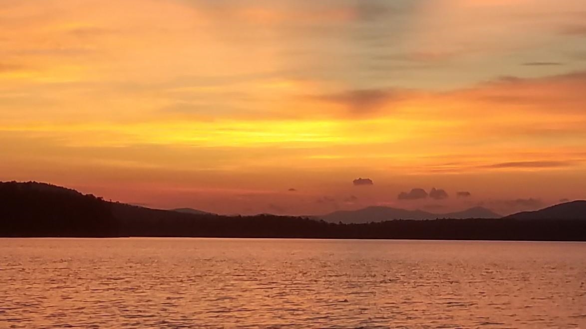 11 Emery Ln, Wakefield, NH 03830