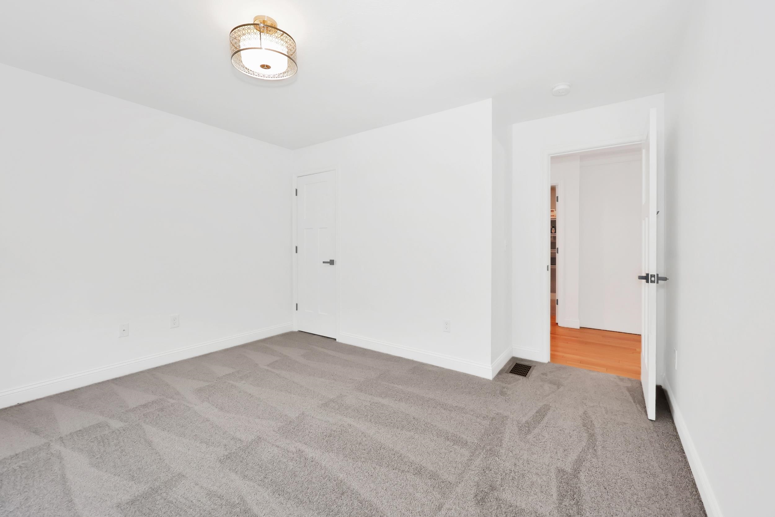 432 Mountain Rd, Concord, NH 03301