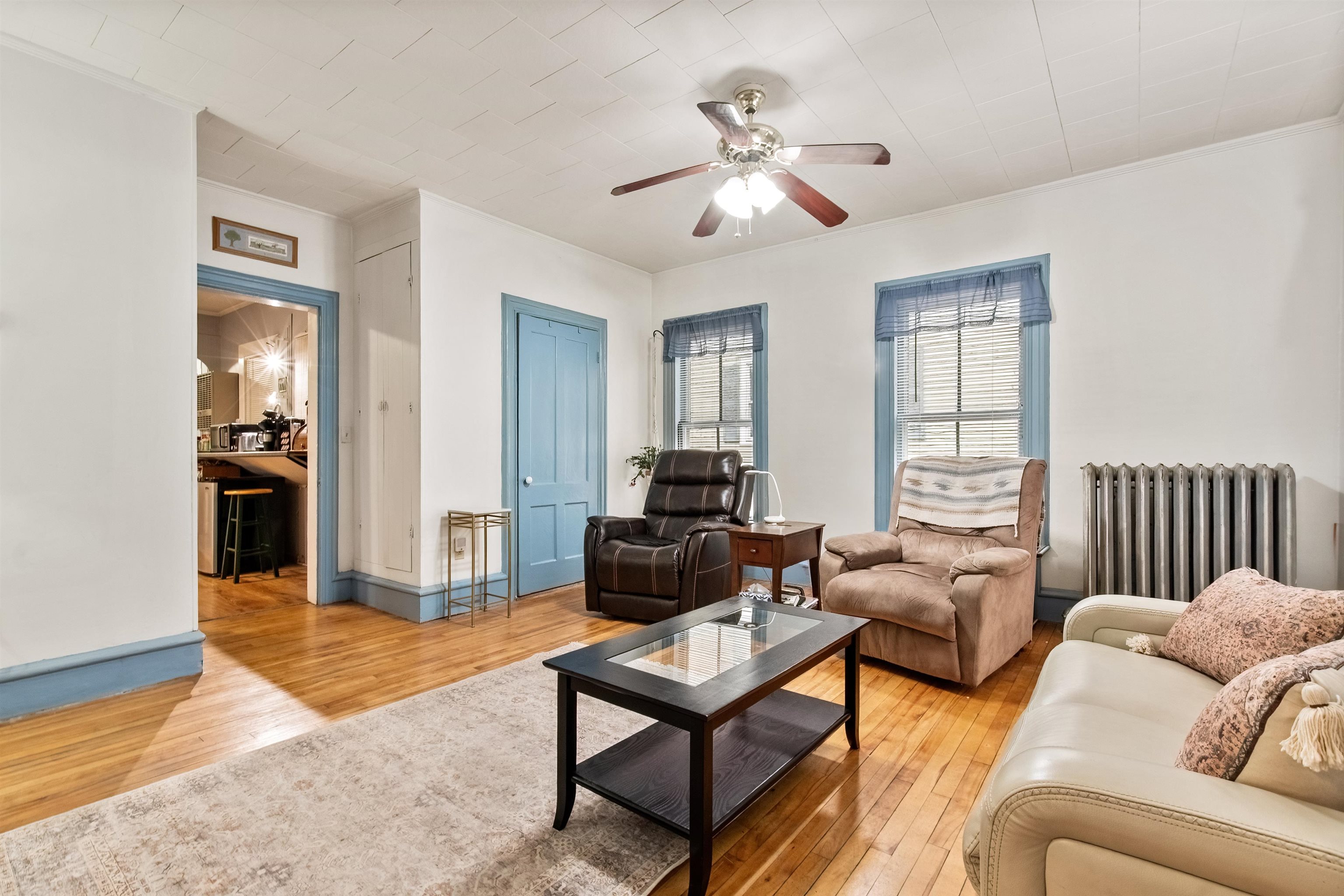 89 Summer St, Claremont, NH 03743