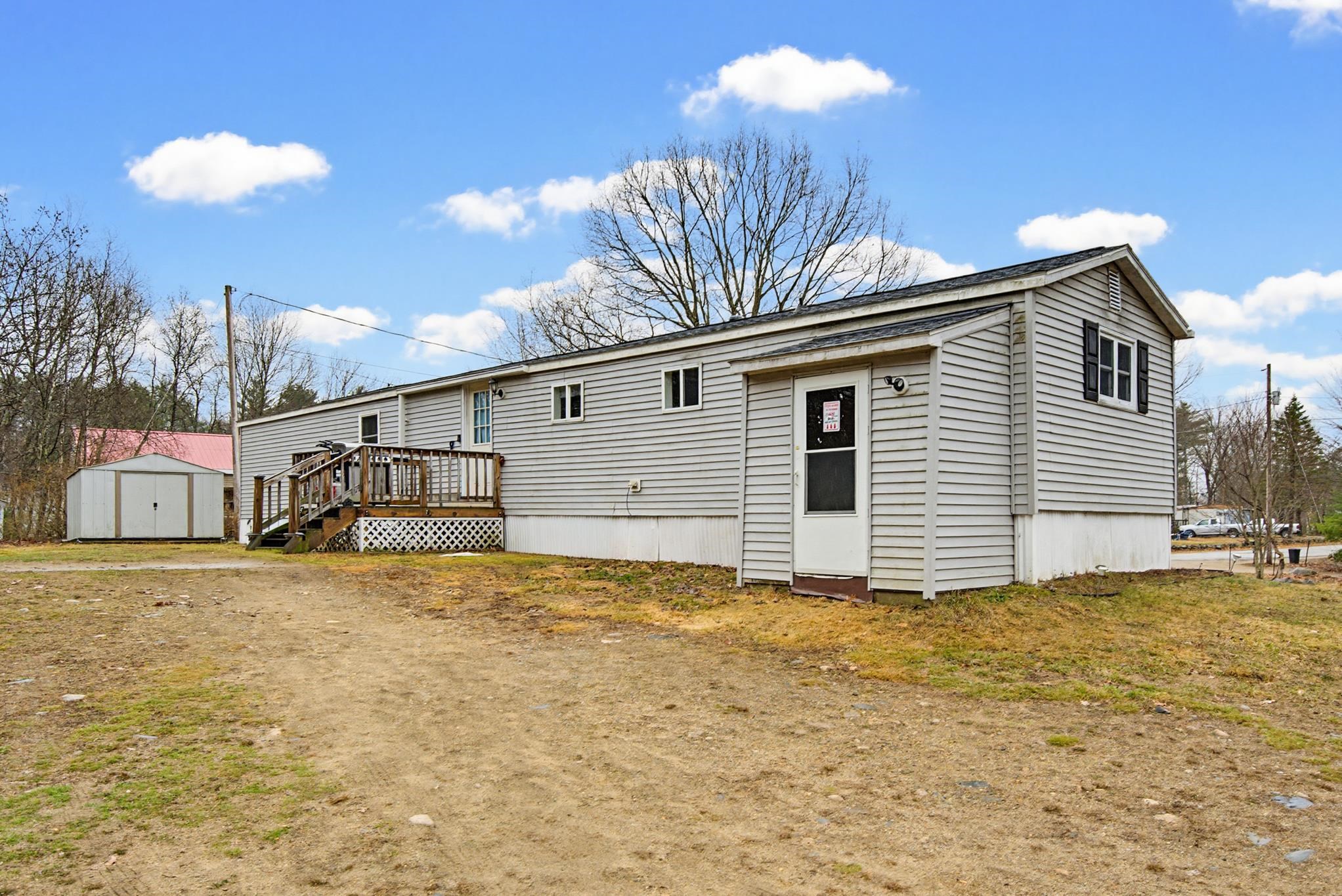 12 Acre St, Raymond, NH 03077