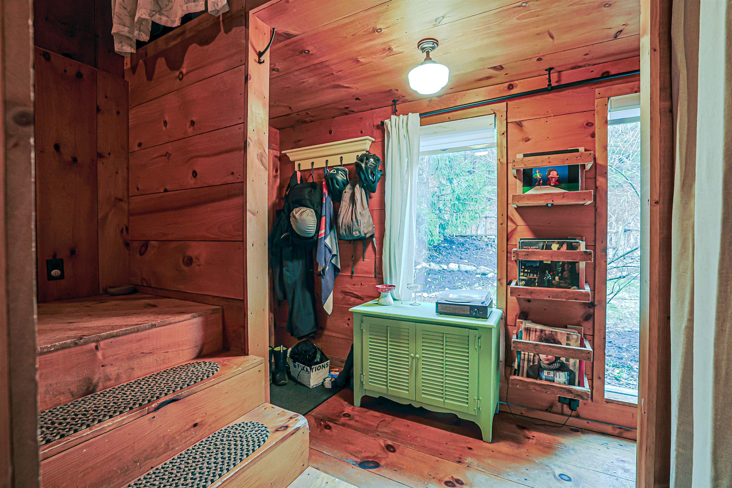 60 Wilder St, Peterborough, NH 03458