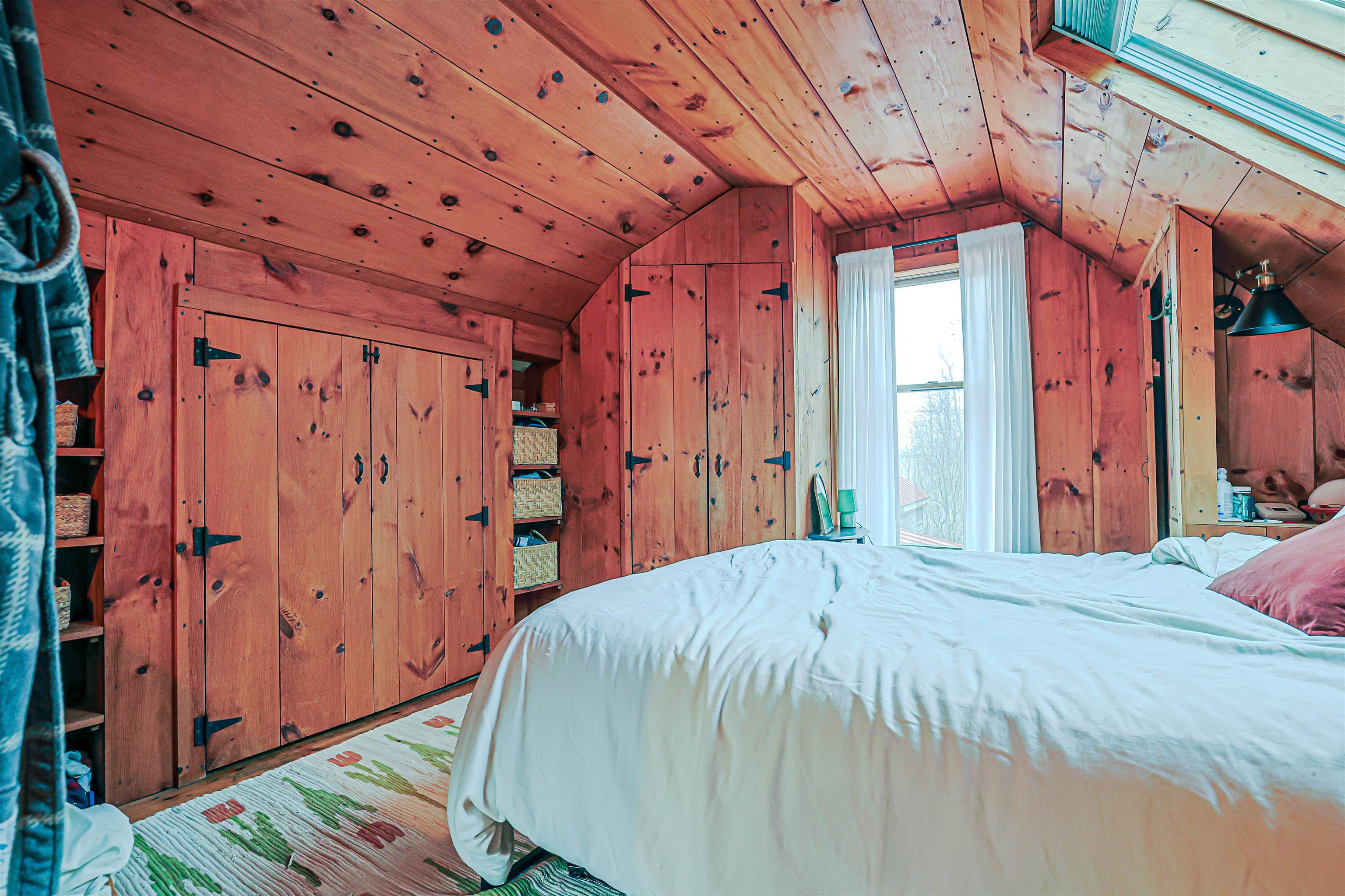 60 Wilder St, Peterborough, NH 03458