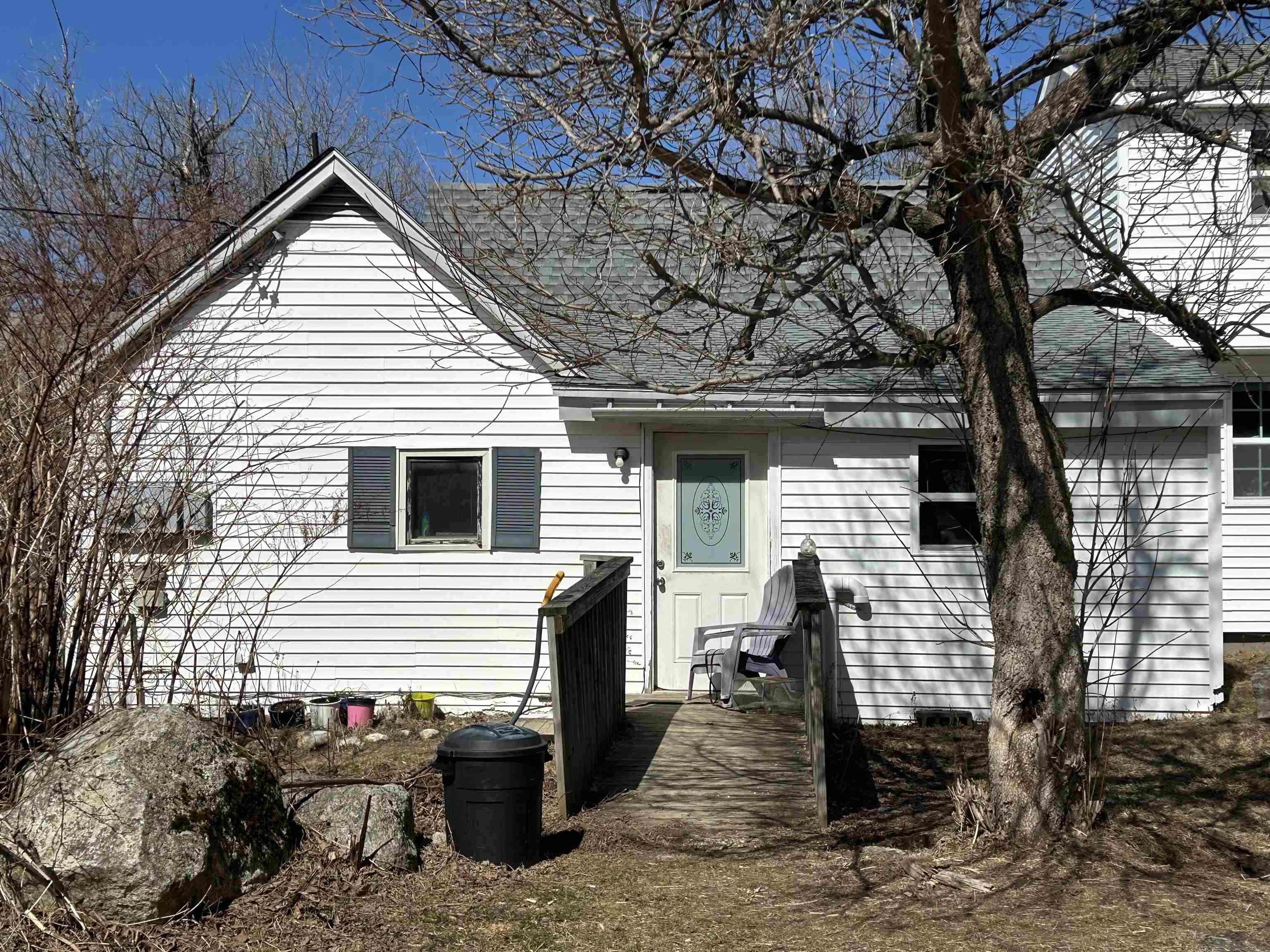 71 Library Rd, Grafton, NH 03240