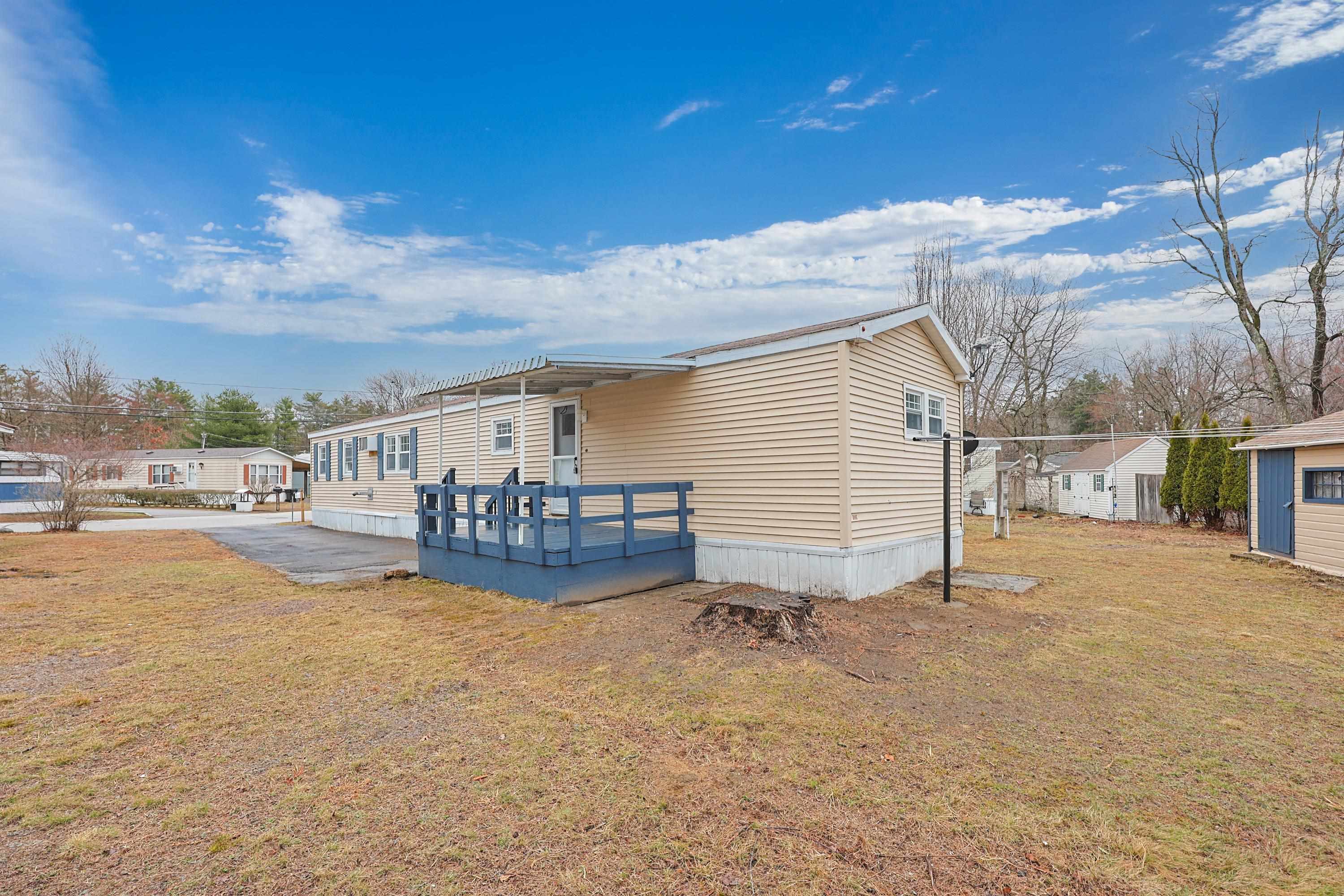 5 Cottonwood Ln, Merrimack, NH 03054