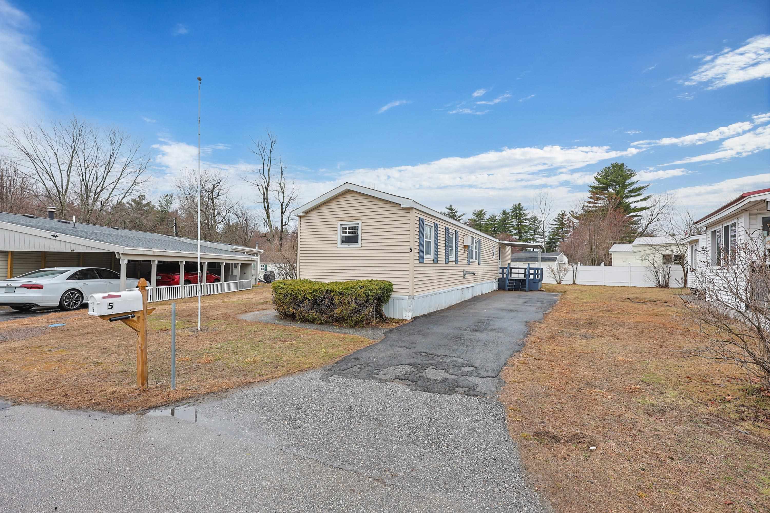 5 Cottonwood Ln, Merrimack, NH 03054