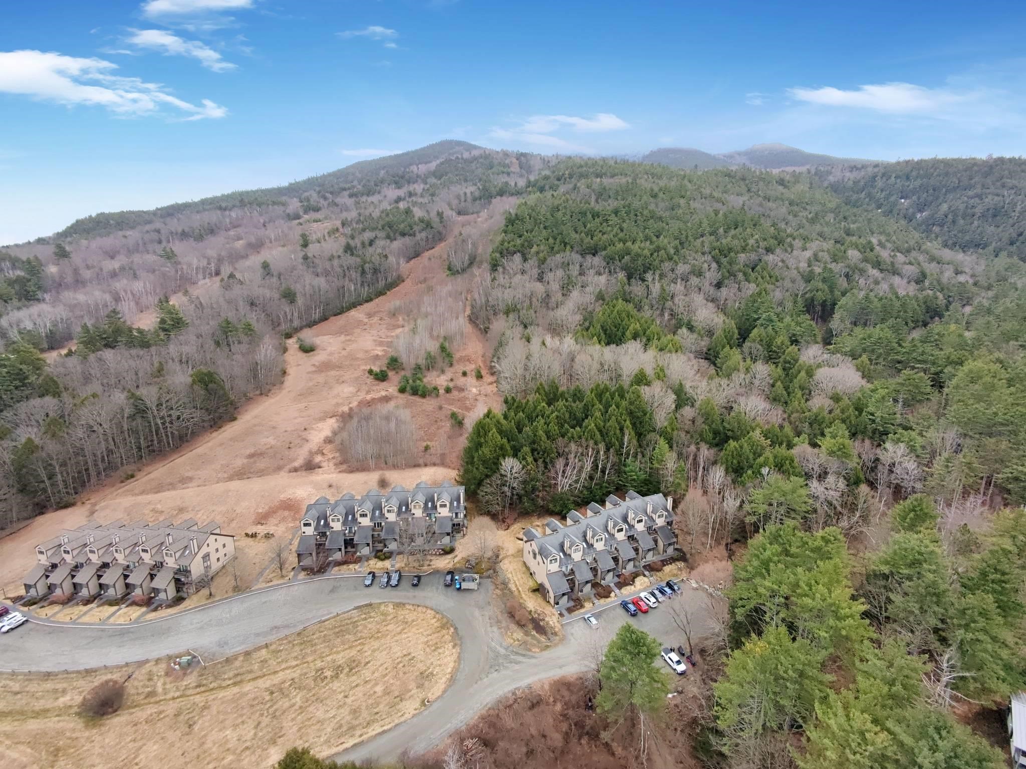 70 Mountains Edge Rd #606, West Windsor, VT 05037