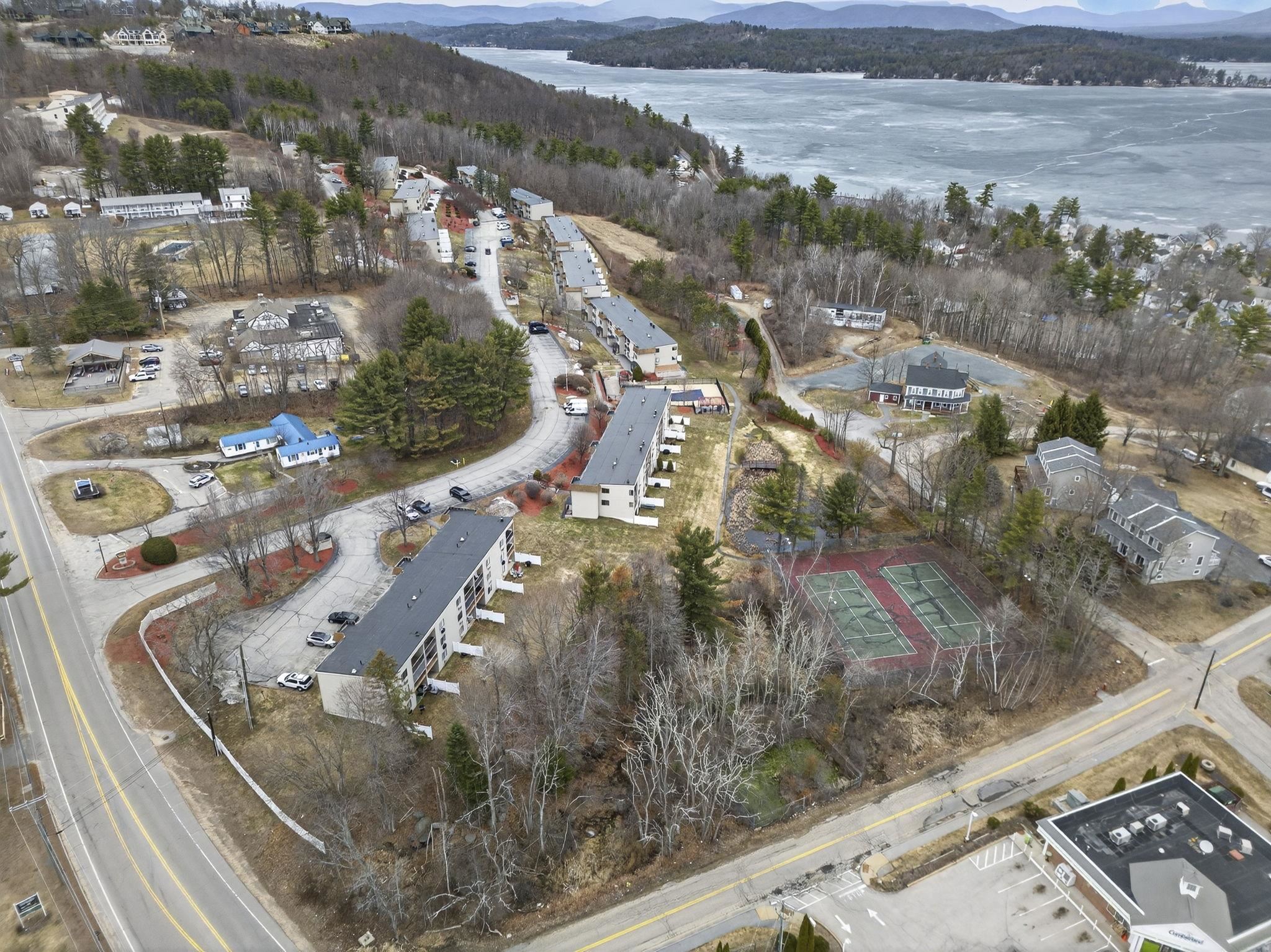 9 Treetop Circle — photo 3