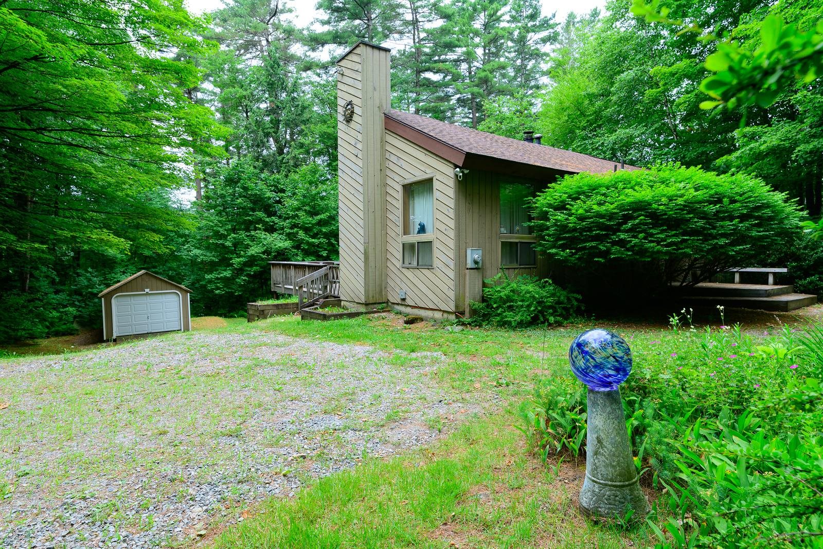 303 Lakeshore Dr, Sandisfield, MA 01255