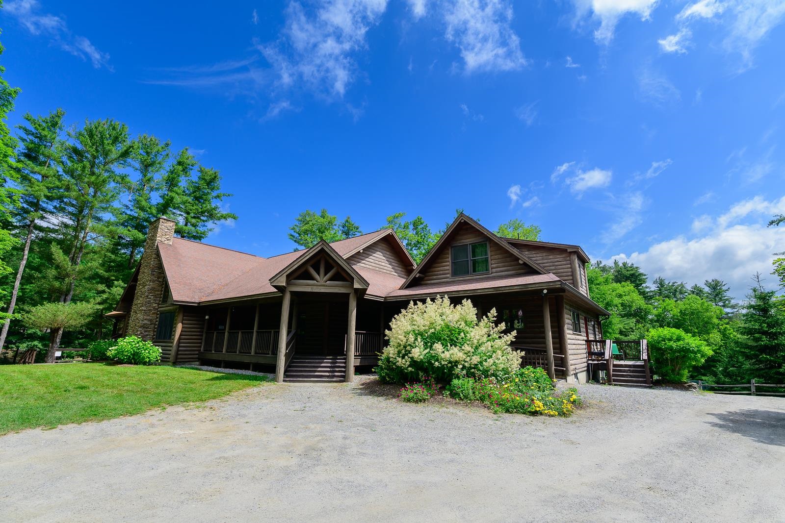 303 Lakeshore Dr, Sandisfield, MA 01255