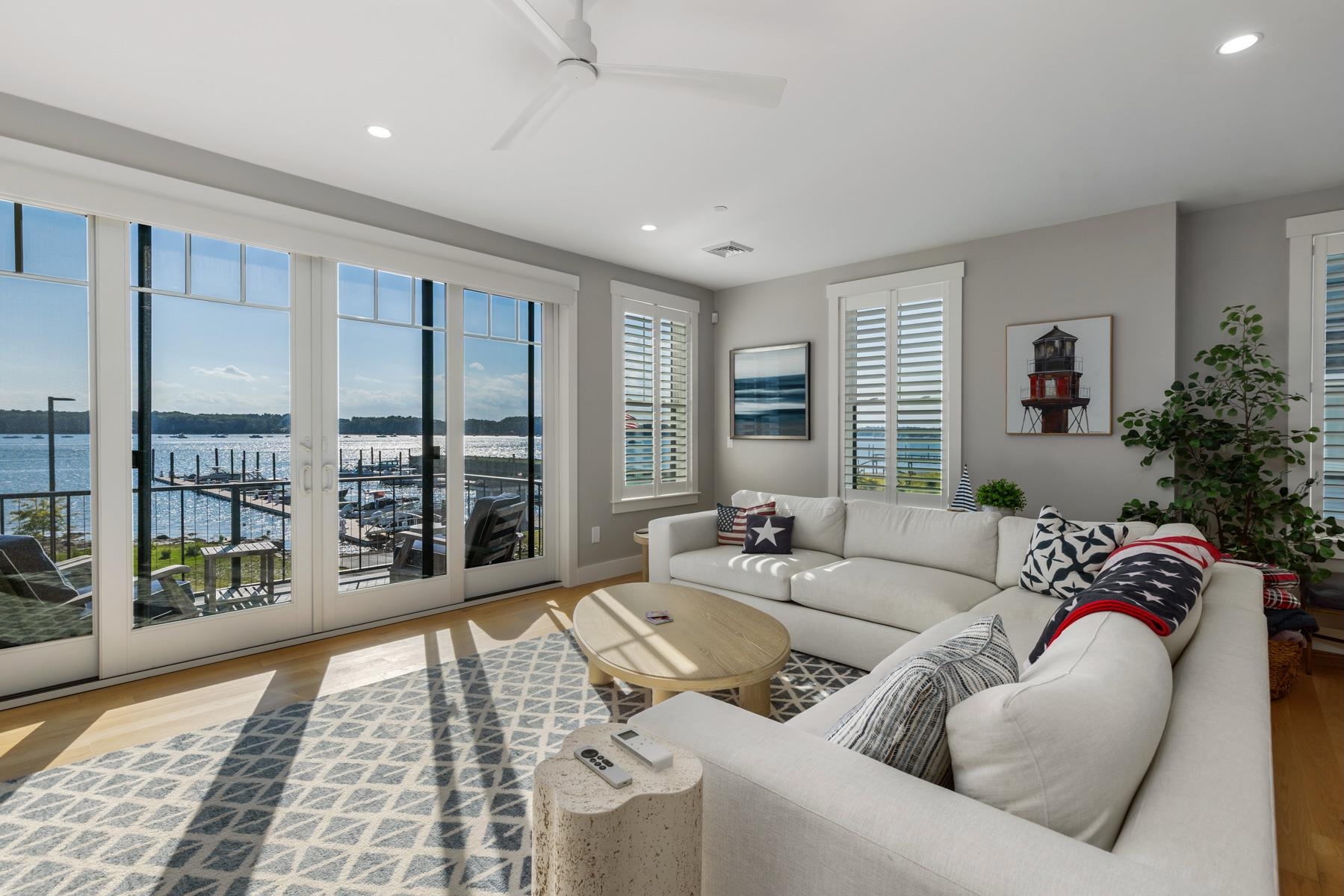 36 Little Bay Dr, Dover, NH 03820