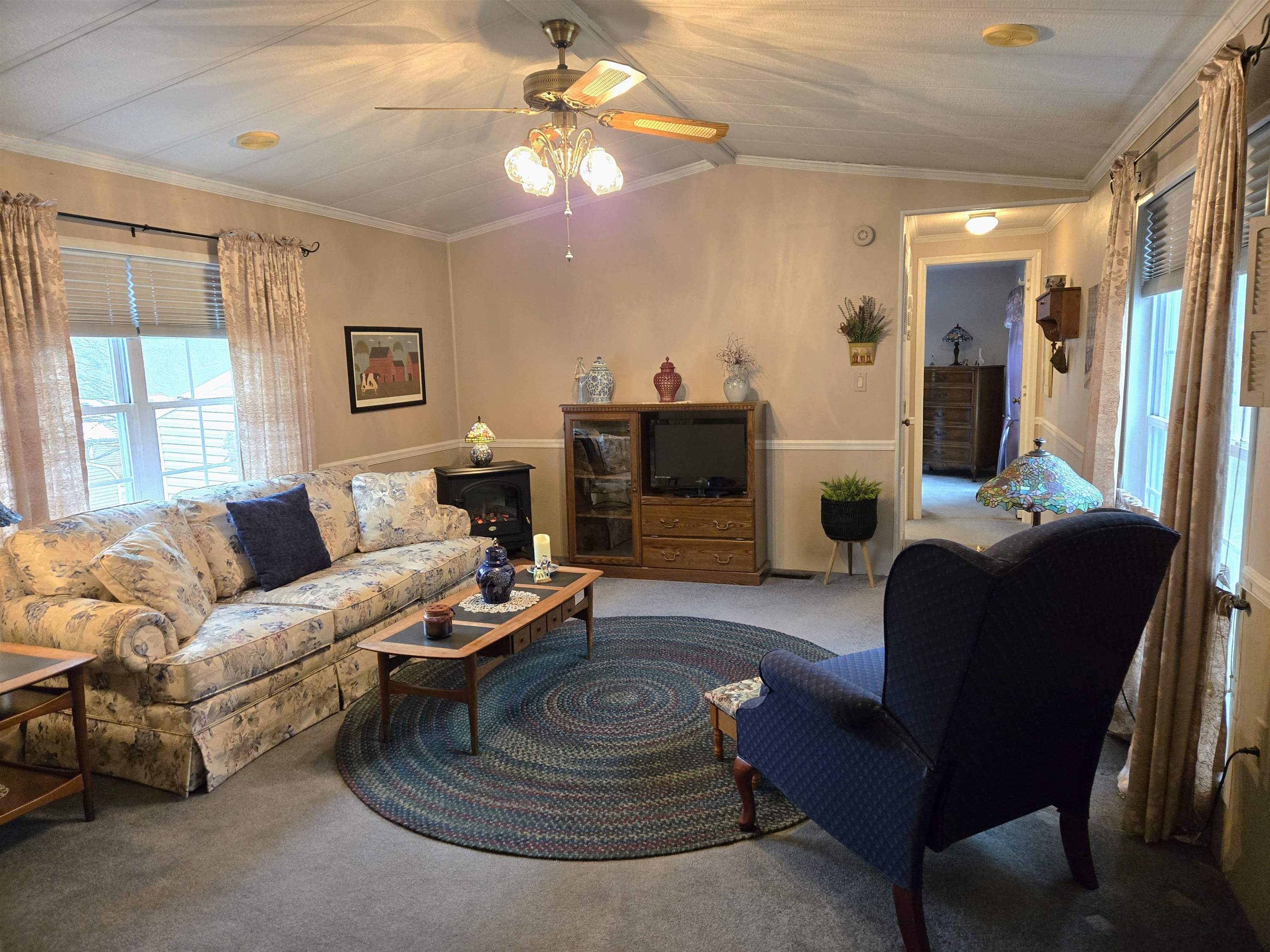 91 Zachary Dr, Hooksett, NH 03106