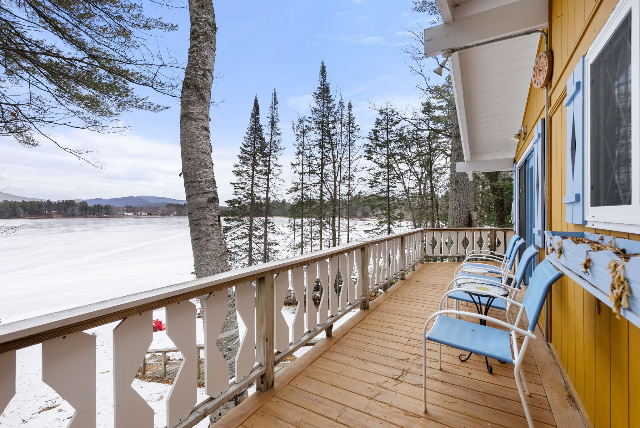 726 Pequawket Dr, Conway, NH 03818