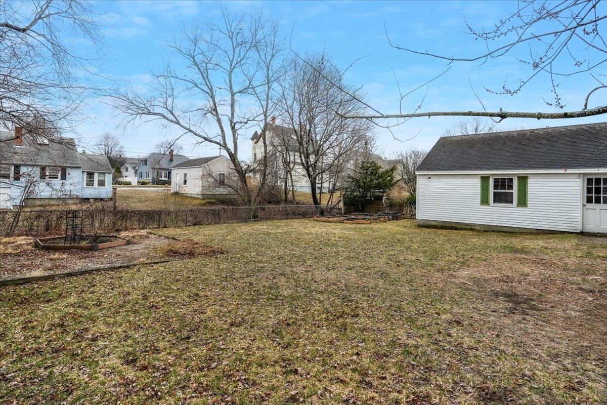 101 Avon St, Manchester, NH 03102