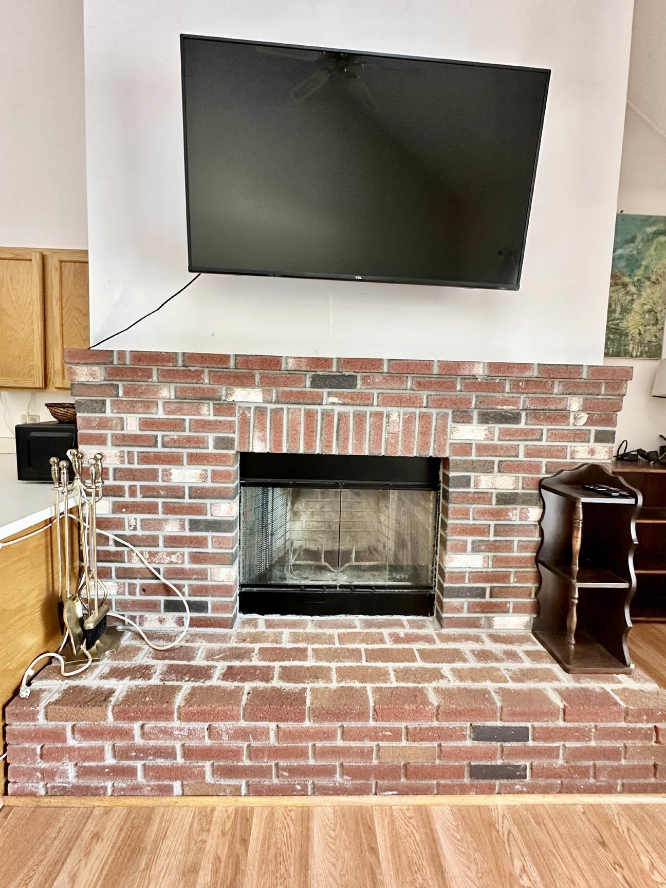 64 Davis Rd, Plymouth, NH 03264