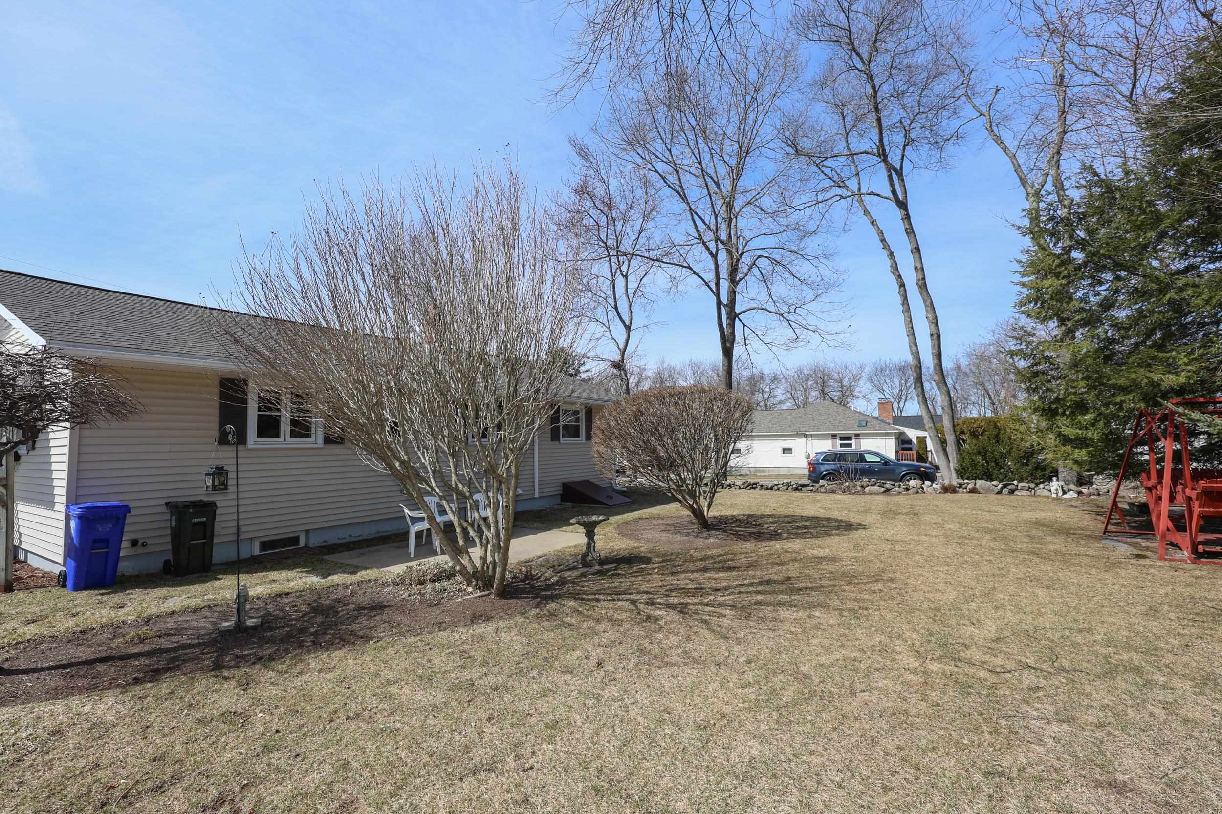 155 Woodbine Ave, Manchester, NH 03109