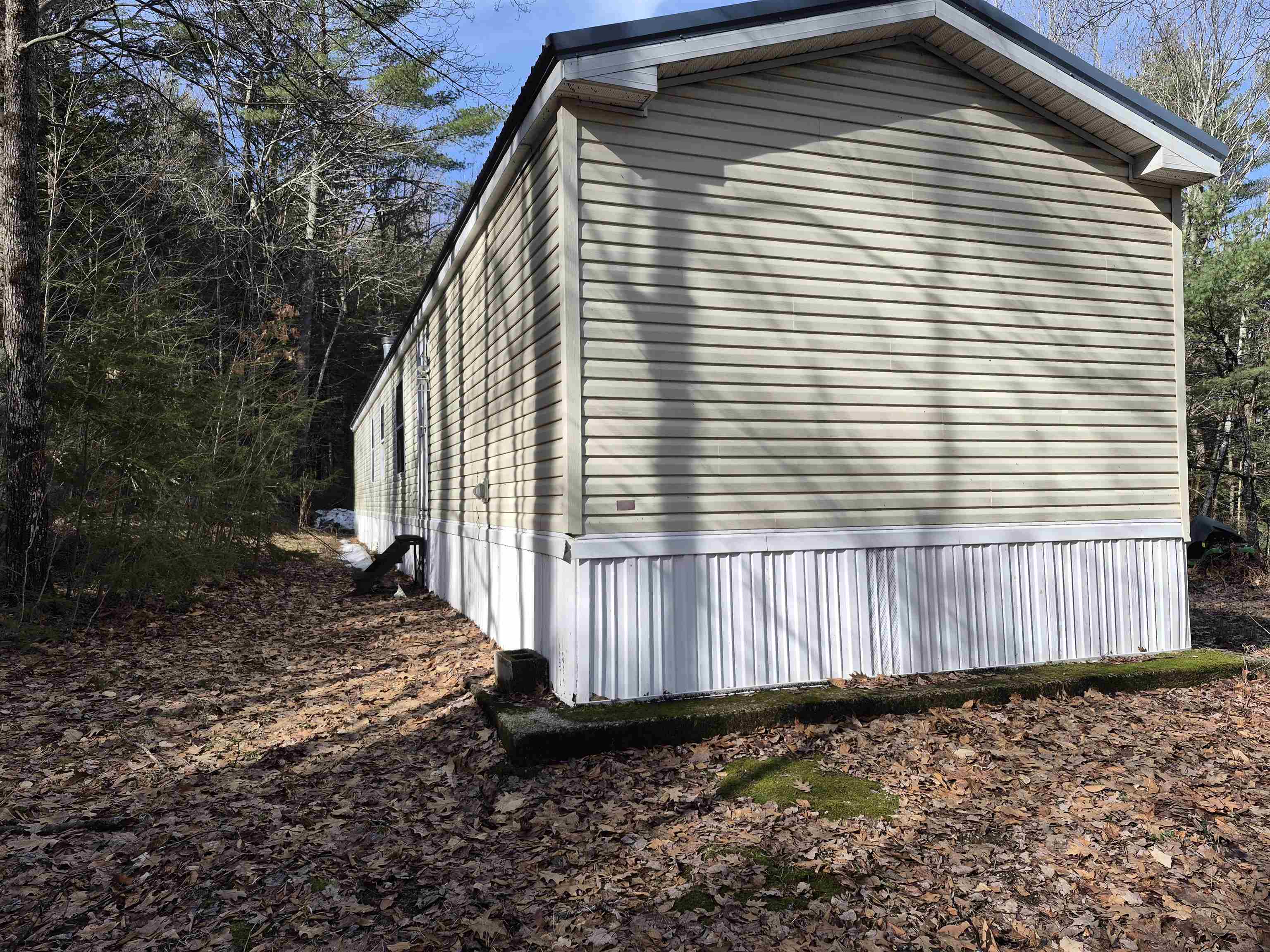 69 Parade Ground Cemetery Rd, Warner, NH 03278