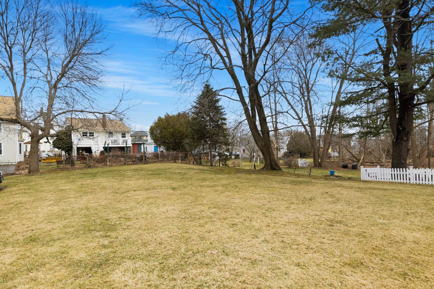 159 Woodbury Ave, Portsmouth, NH 03801