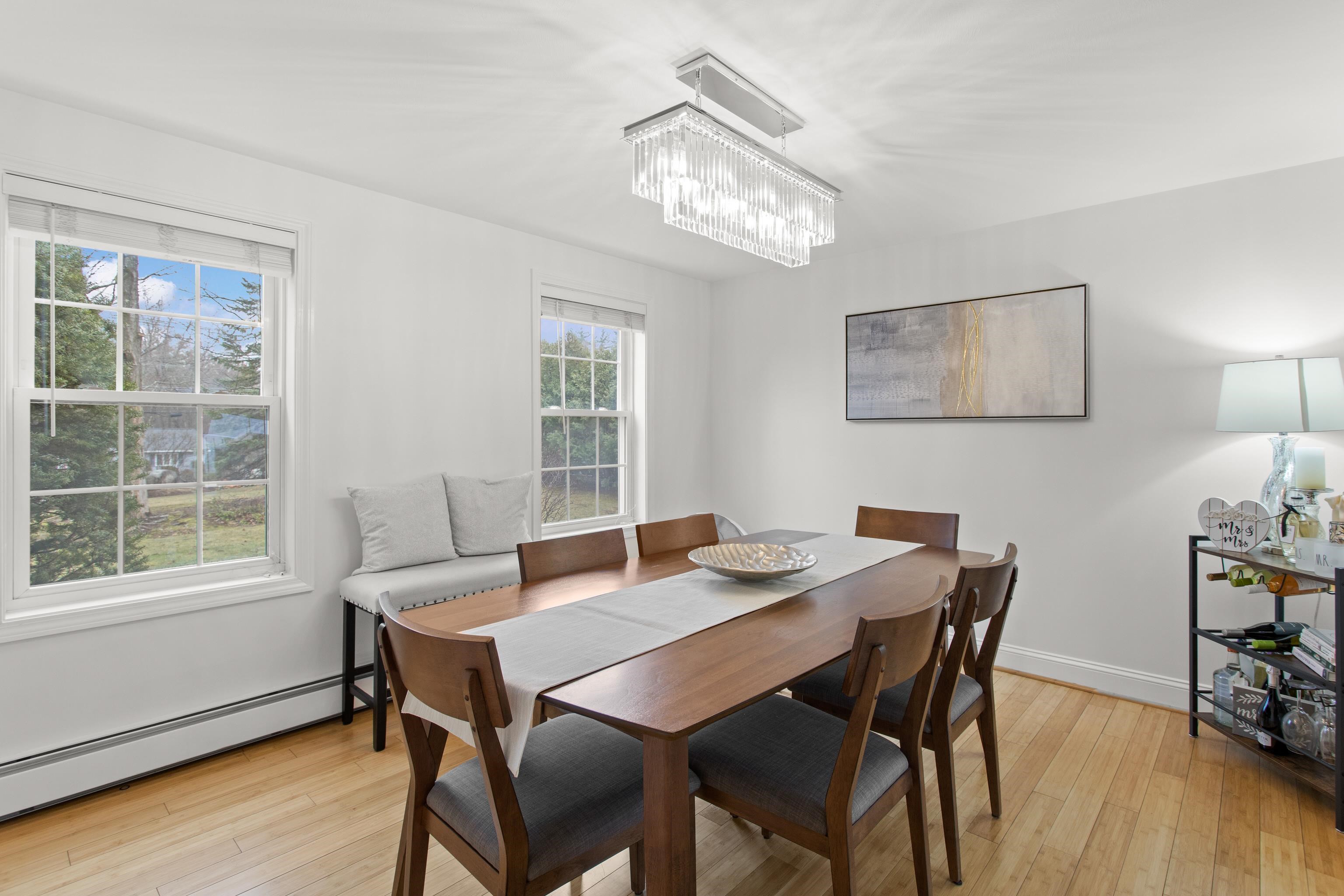 3 Kendall Pond Rd, Derry, NH 03038