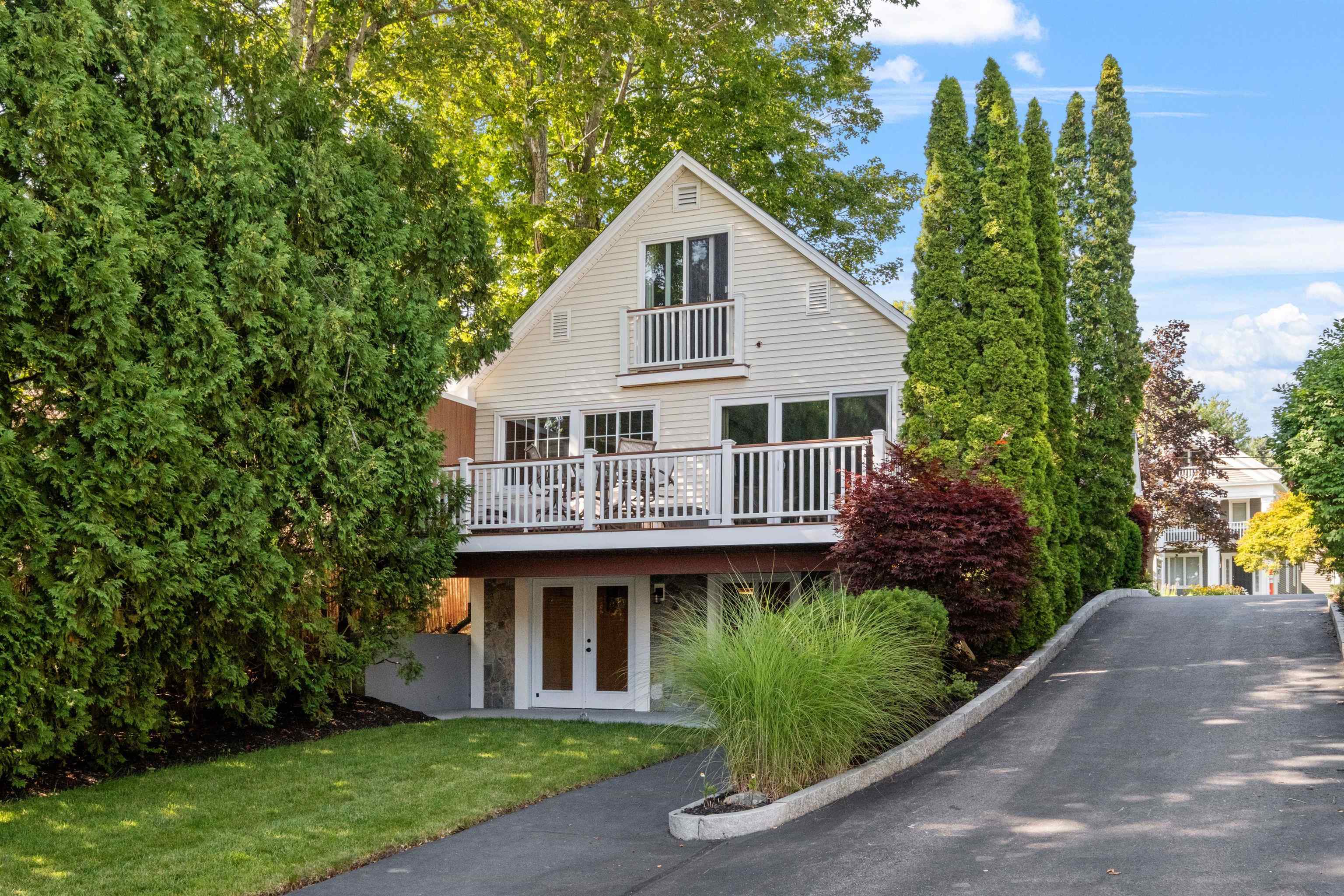 38 Lake Shore Drive, Moultonborough, NH photo 4