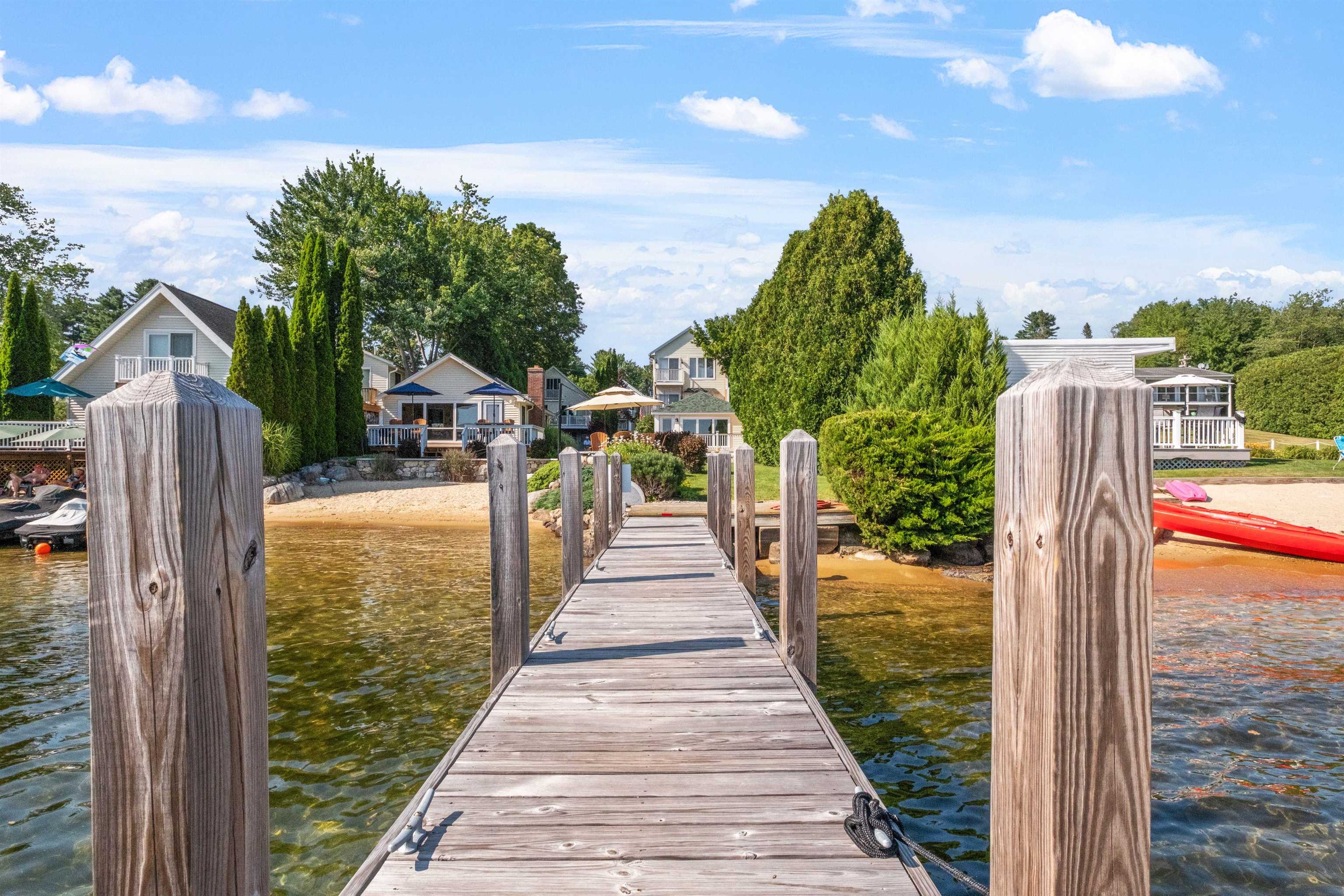 38 Lake Shore Dr, Moultonborough, NH 03254