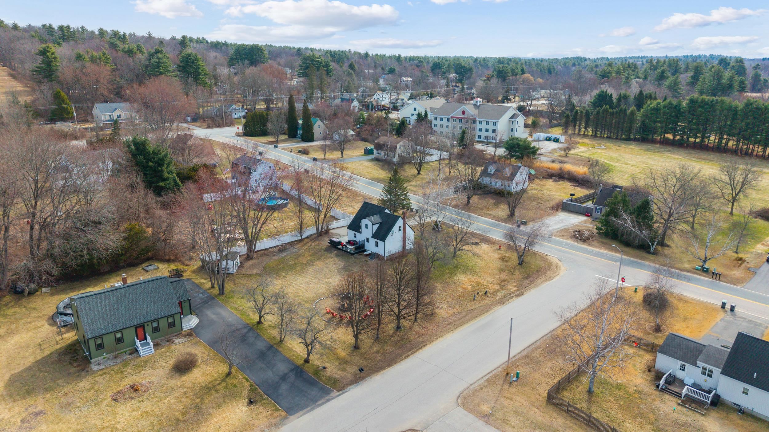 6 Donna Dr, Pembroke, NH 03275