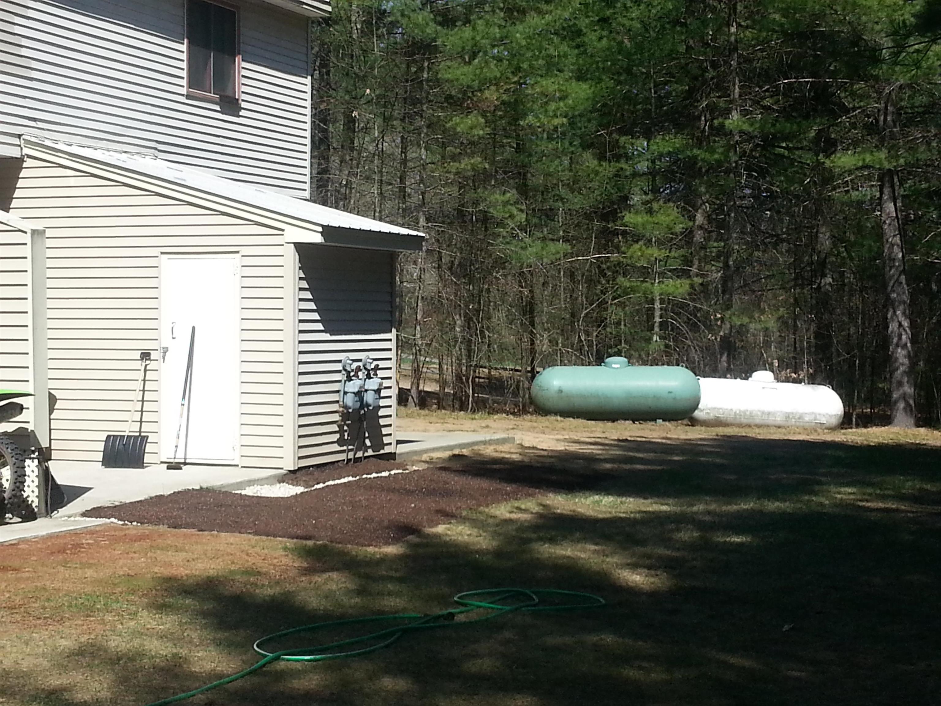 165 Sandogardy Pond Rd, Northfield, NH 03276