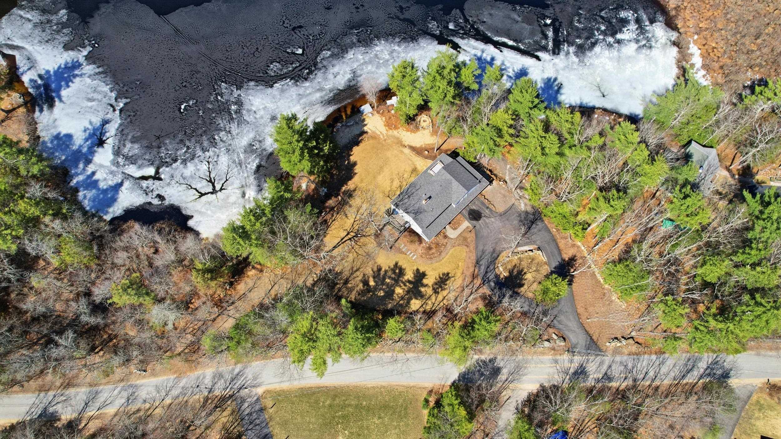 68 Harmony Rd, Northwood, NH 03261