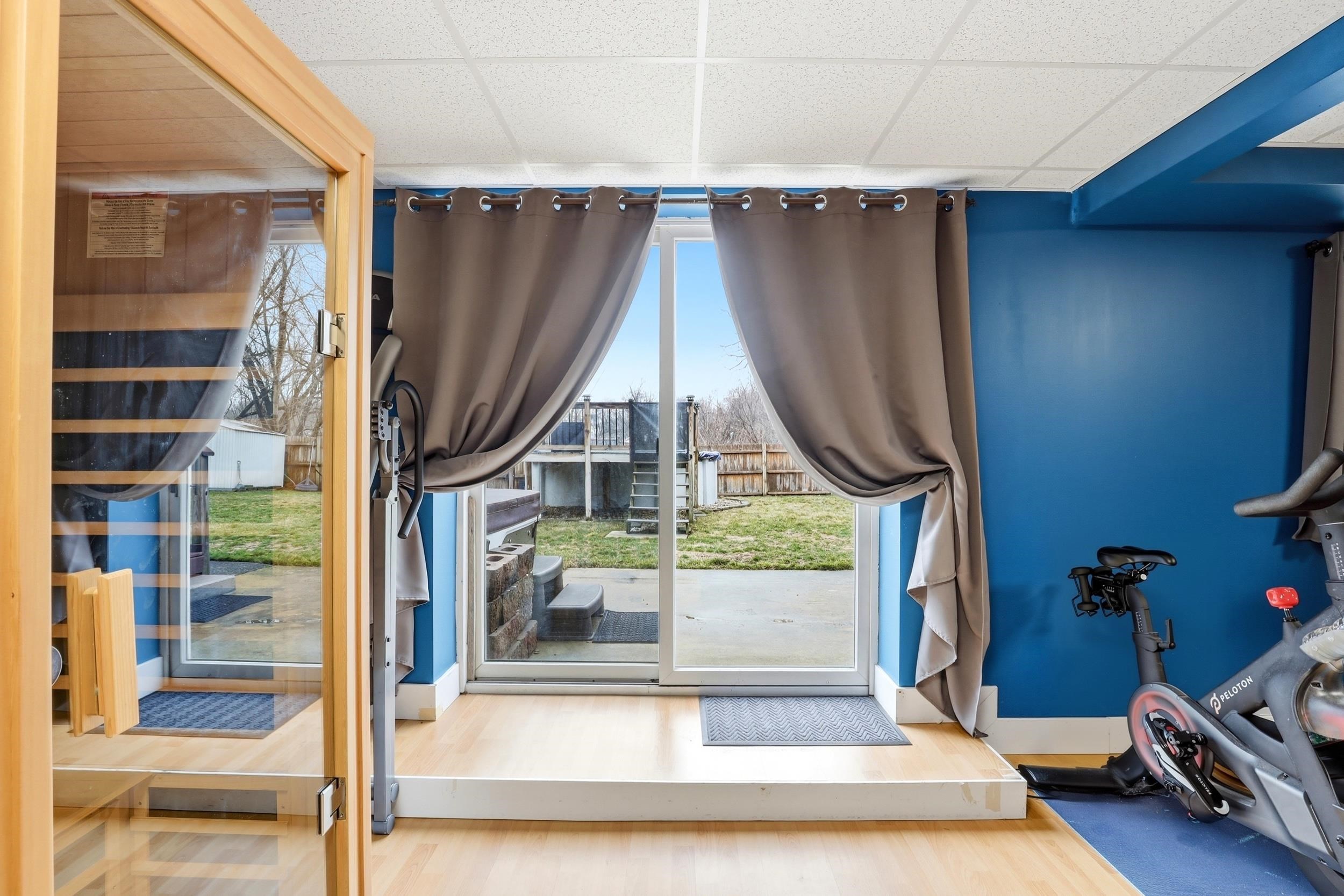 147 Leewood St, Manchester, NH 03103