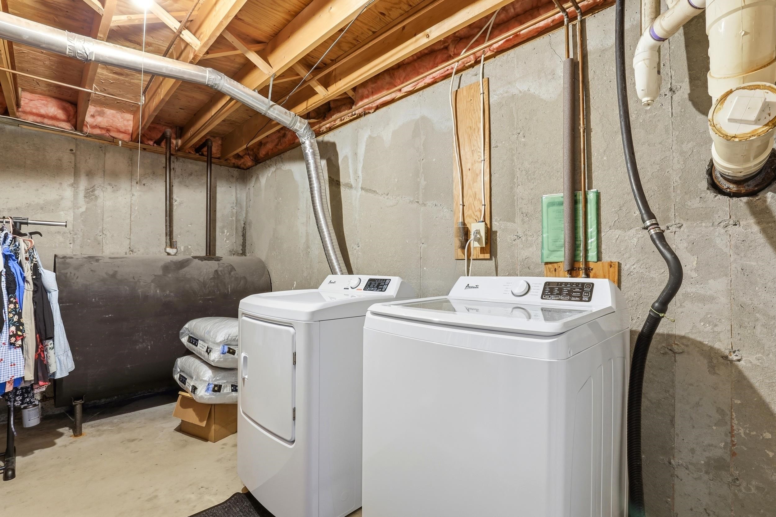 147 Leewood St, Manchester, NH 03103