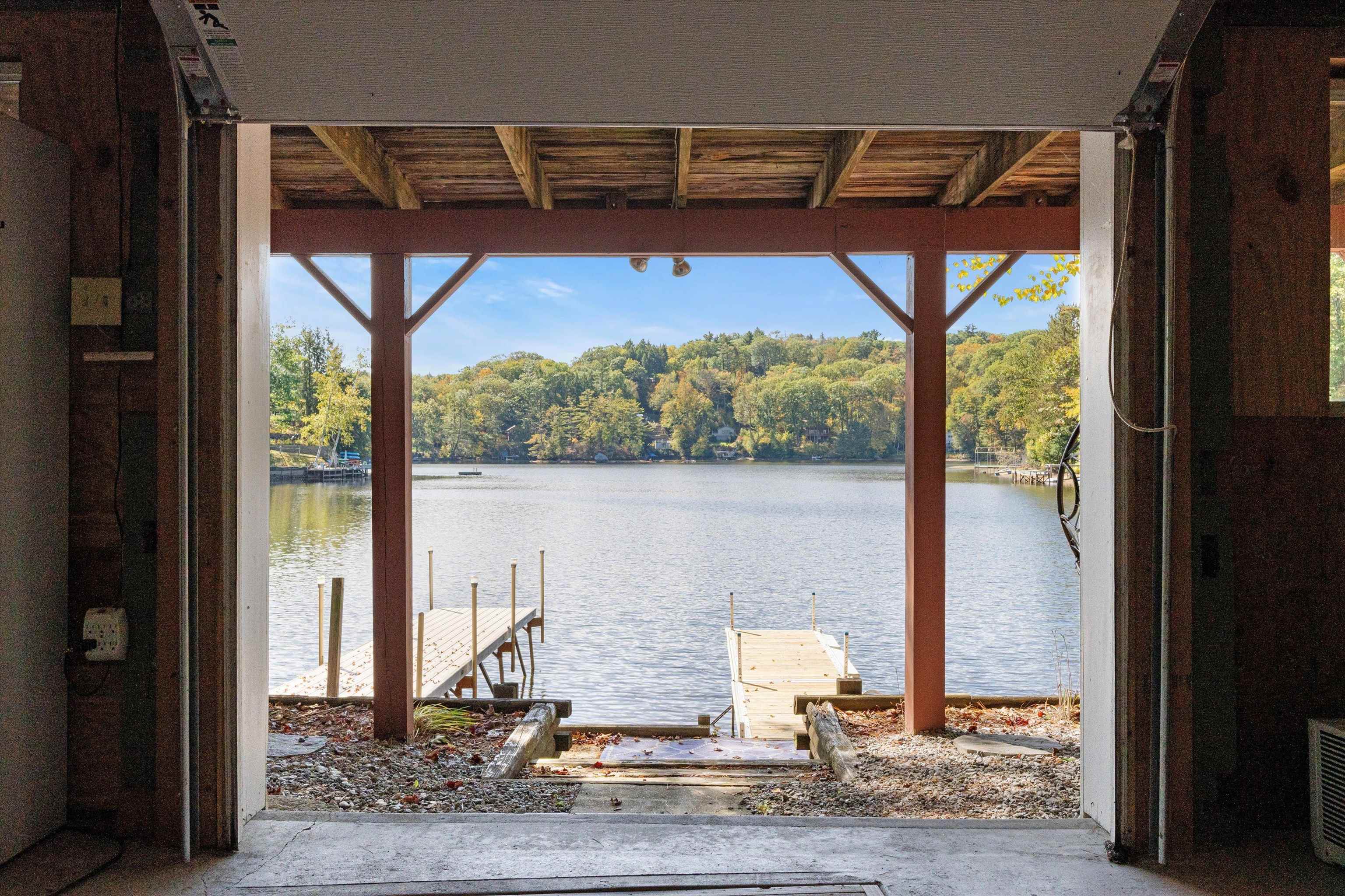 60 Wheelers Cv, Antrim, NH 03440