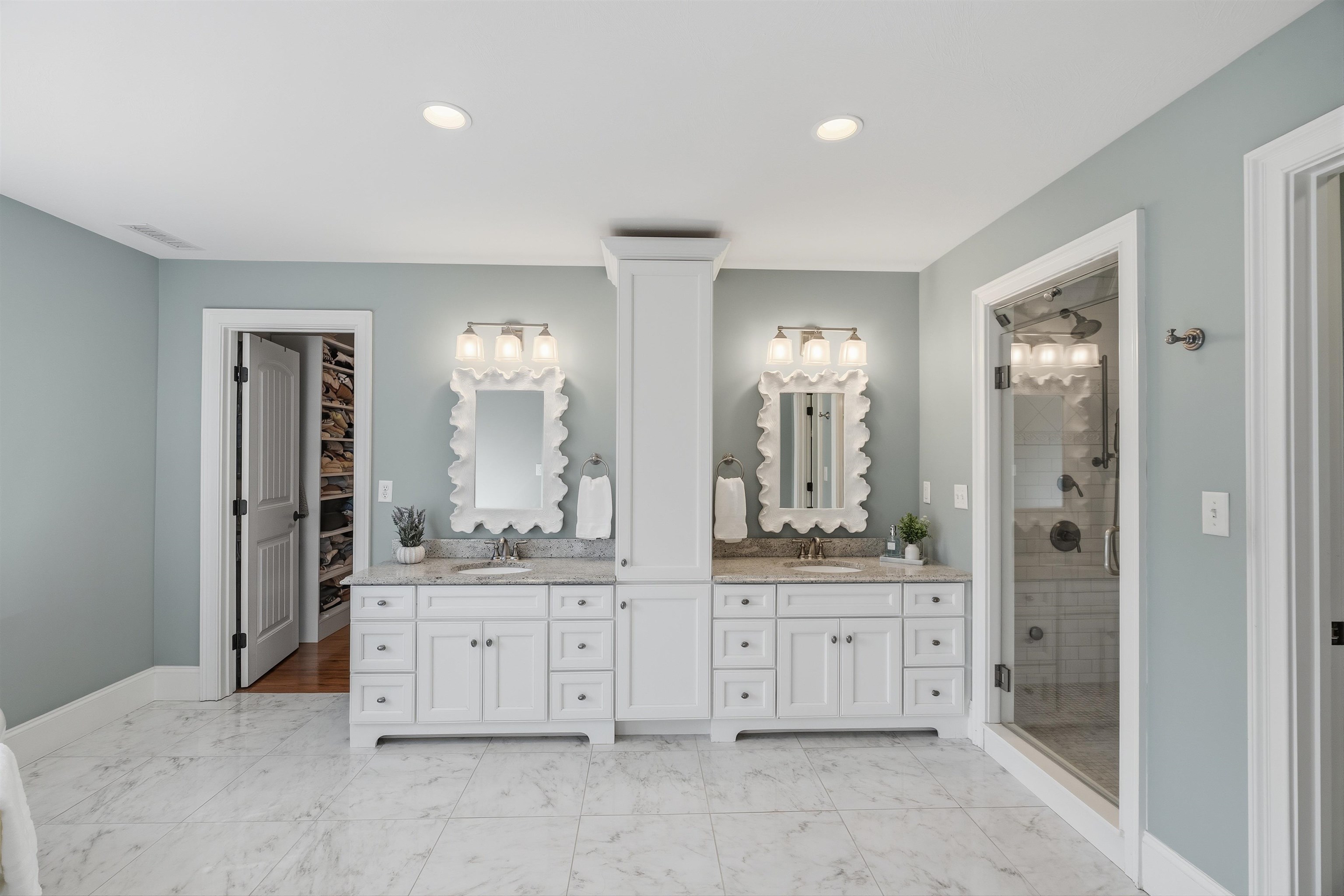 12 Orchard Blossom Rd, Windham, NH 03087