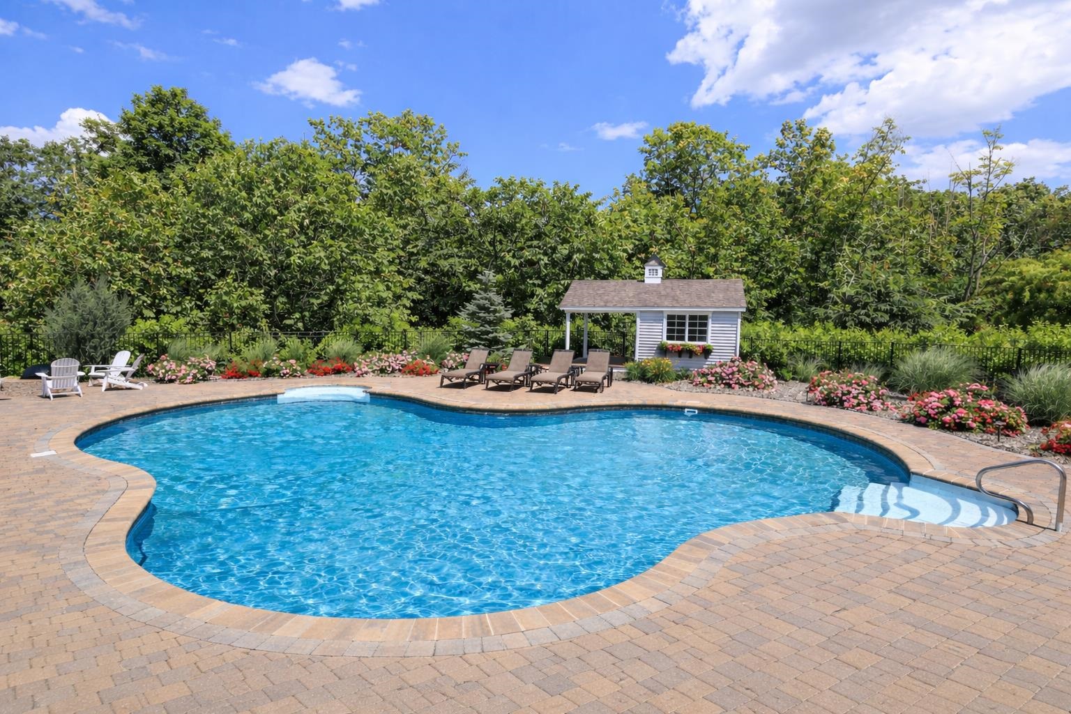 12 Orchard Blossom Rd, Windham, NH 03087