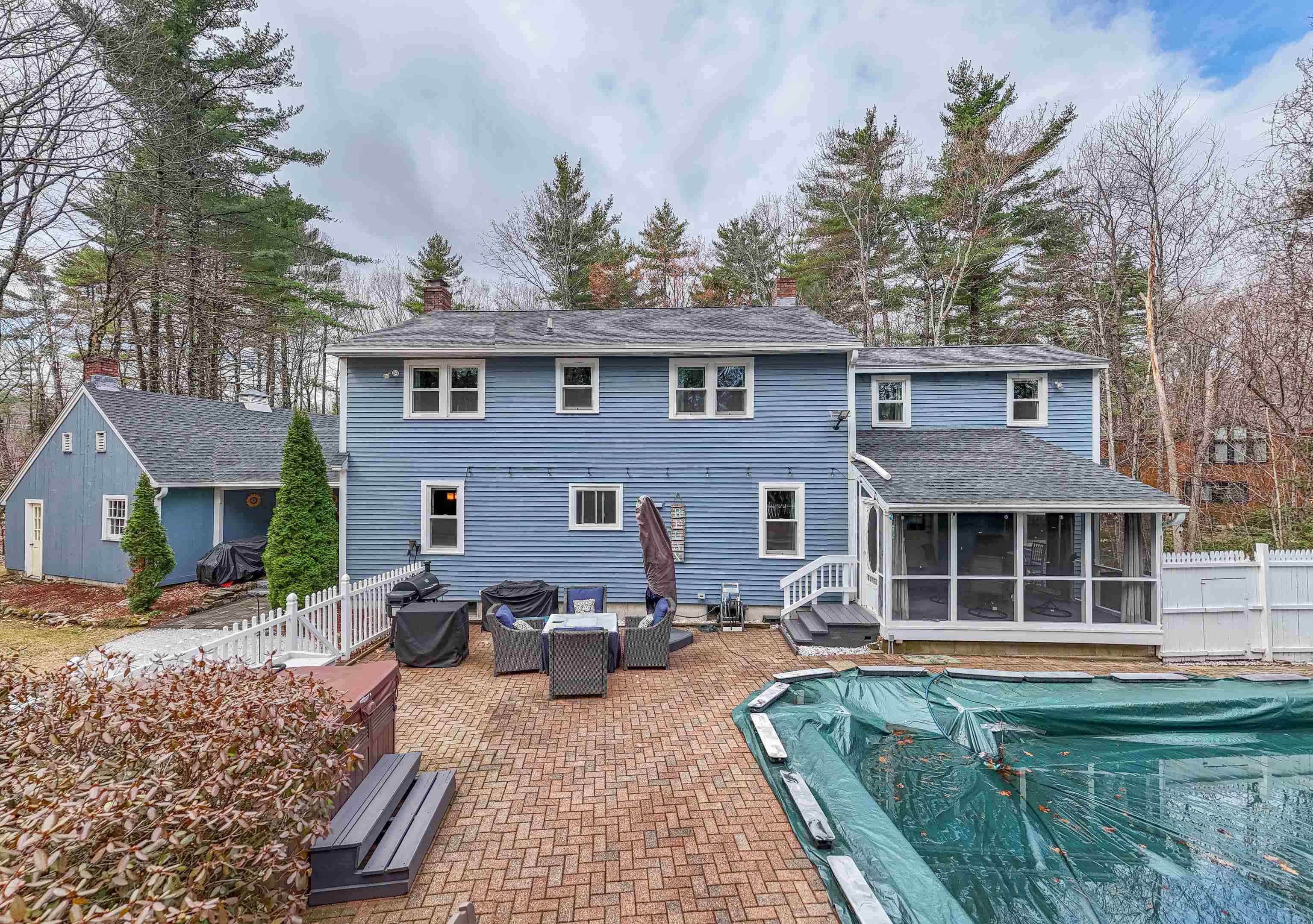37 Mcgettigan Rd, Milford, NH 03055
