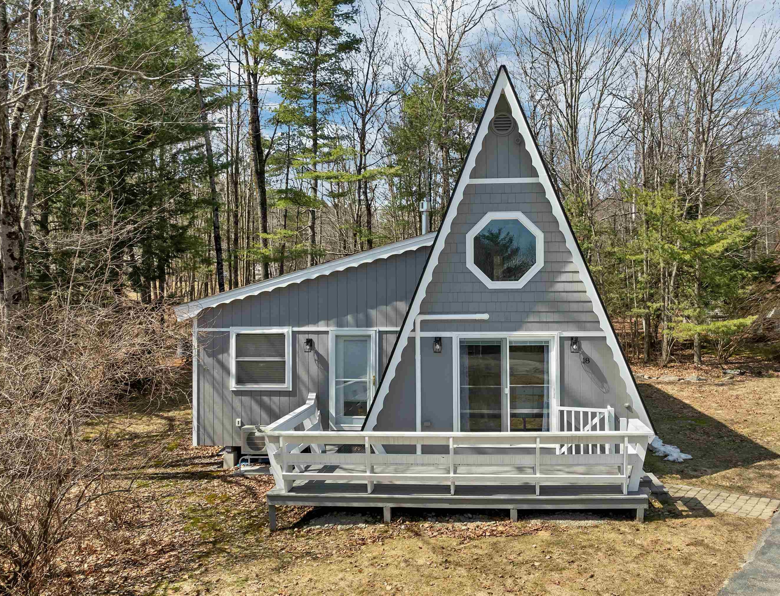 1 East Bluff Highlands Road — photo 1