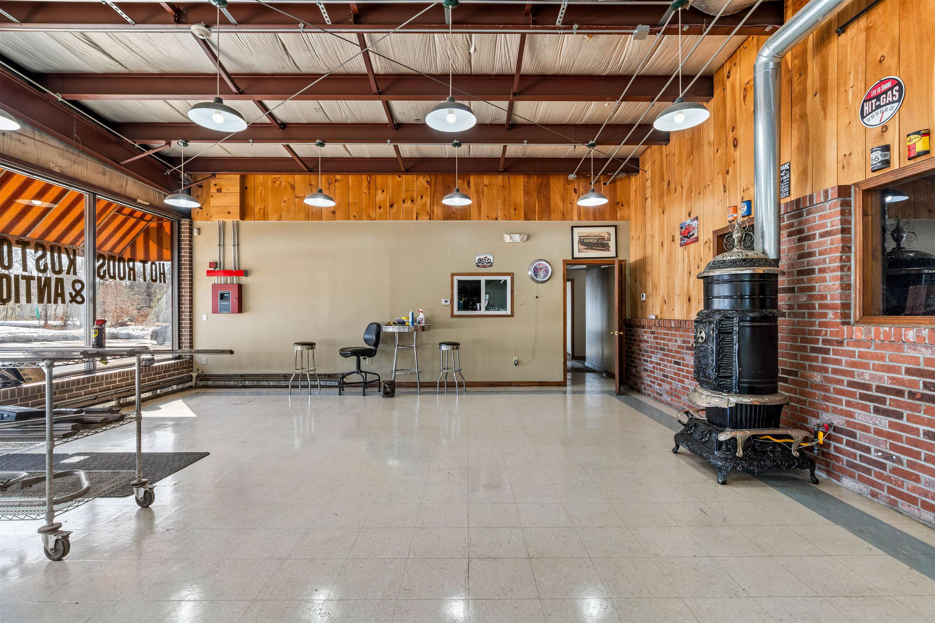 269 Proctor Hill Rd, Hollis, NH 03049