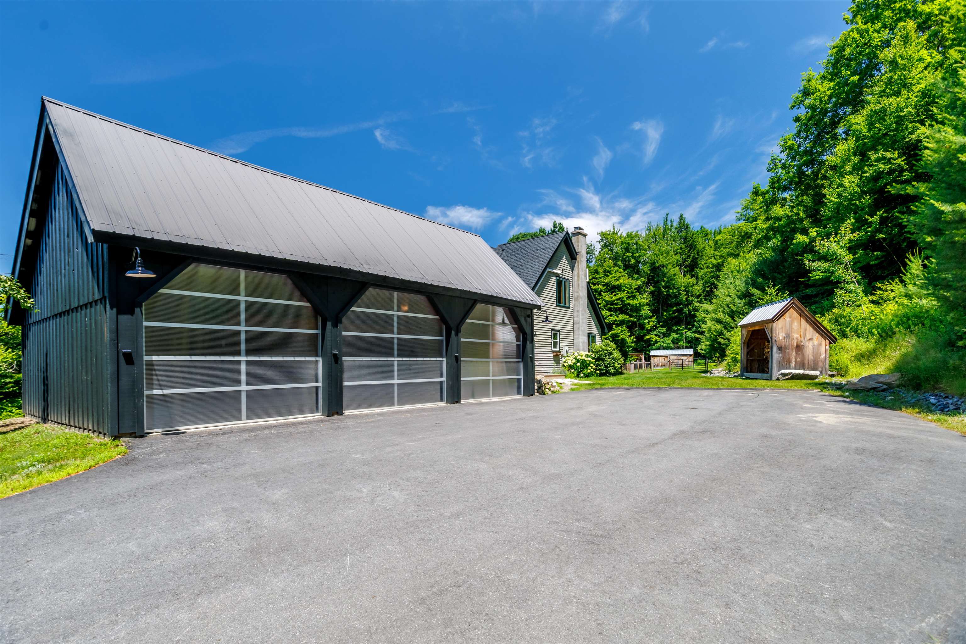 Photo 2 of Single family home for sale at 198 East Hill Rd, Wardsboro, VT 05355 | MLS# 5082327 | Listing updated on 2026-09-18