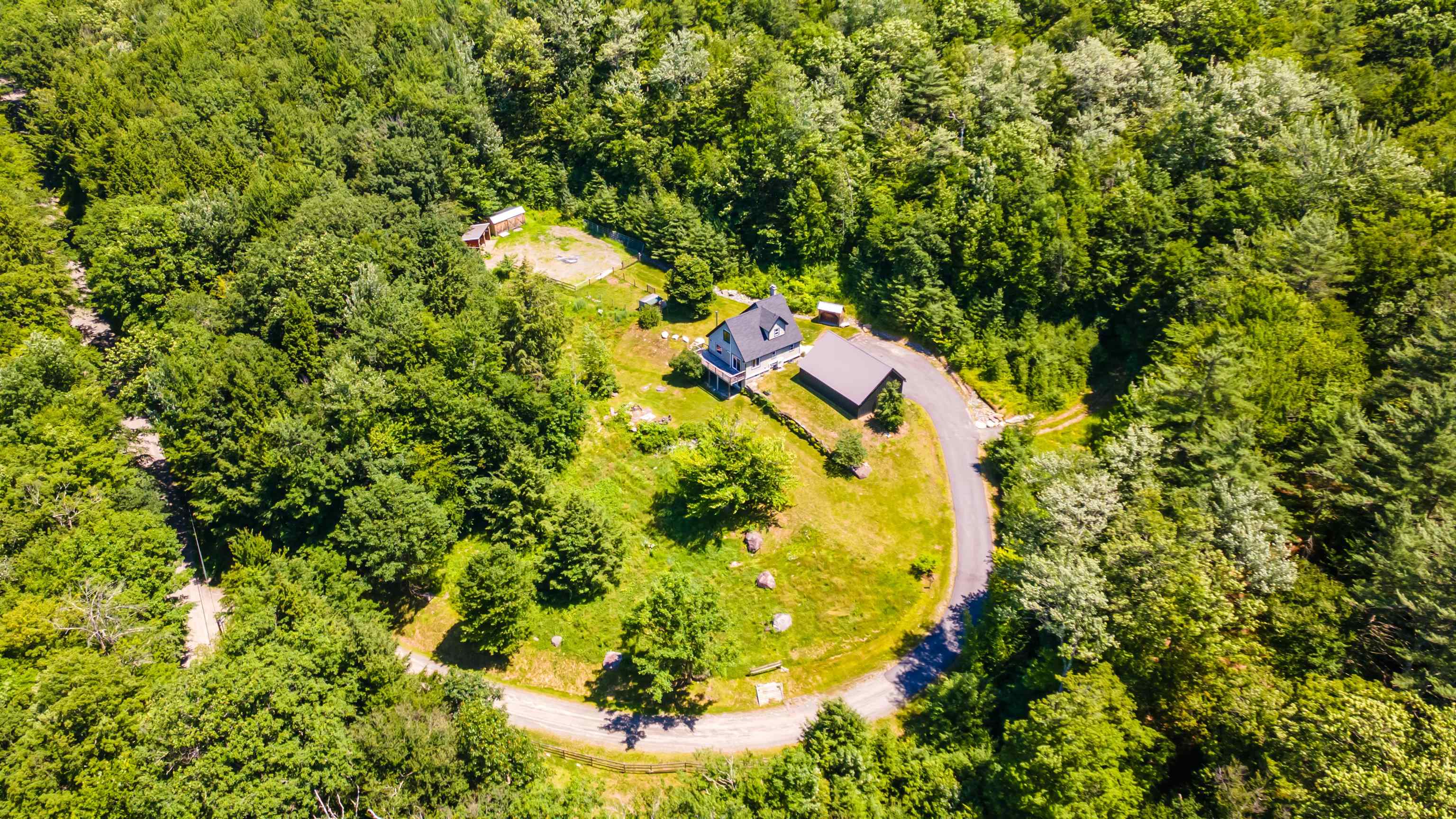 Photo 4 of Single family home for sale at 198 East Hill Rd, Wardsboro, VT 05355 | MLS# 5082327 | Listing updated on 2026-09-18