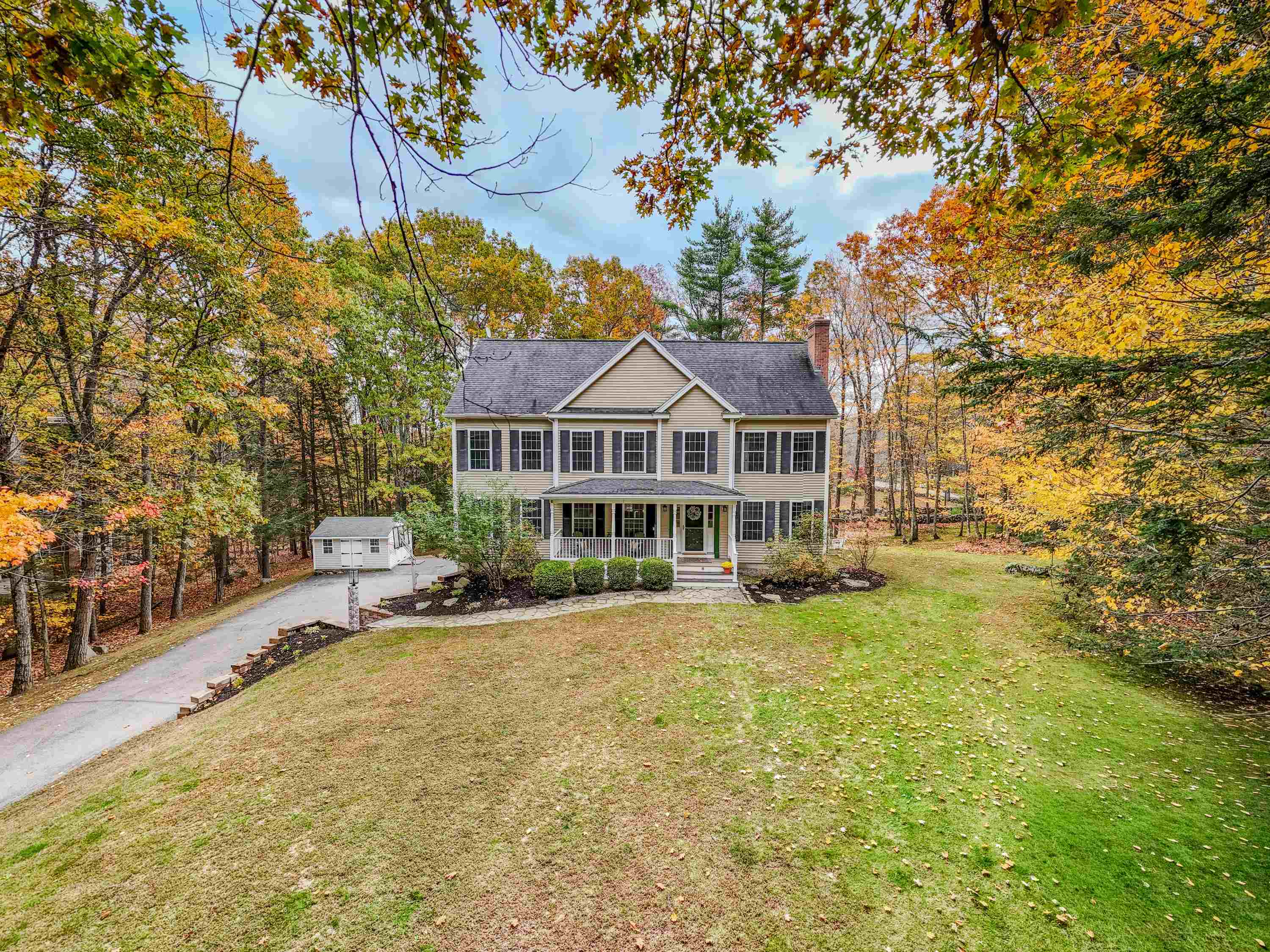 8 Stonewall Way, Newmarket, NH 03857