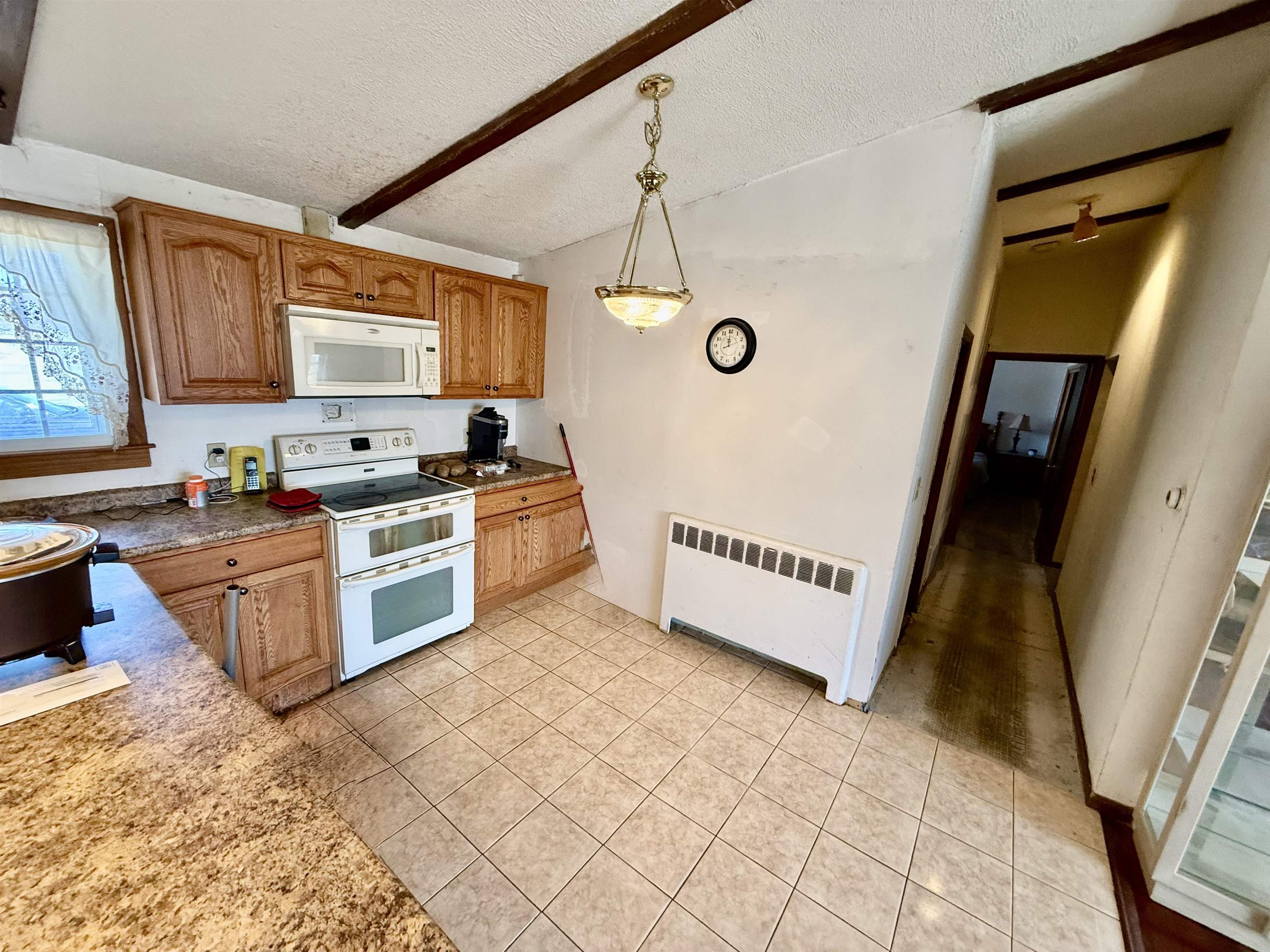 21 Roycraft Rd, Manchester, NH 03103