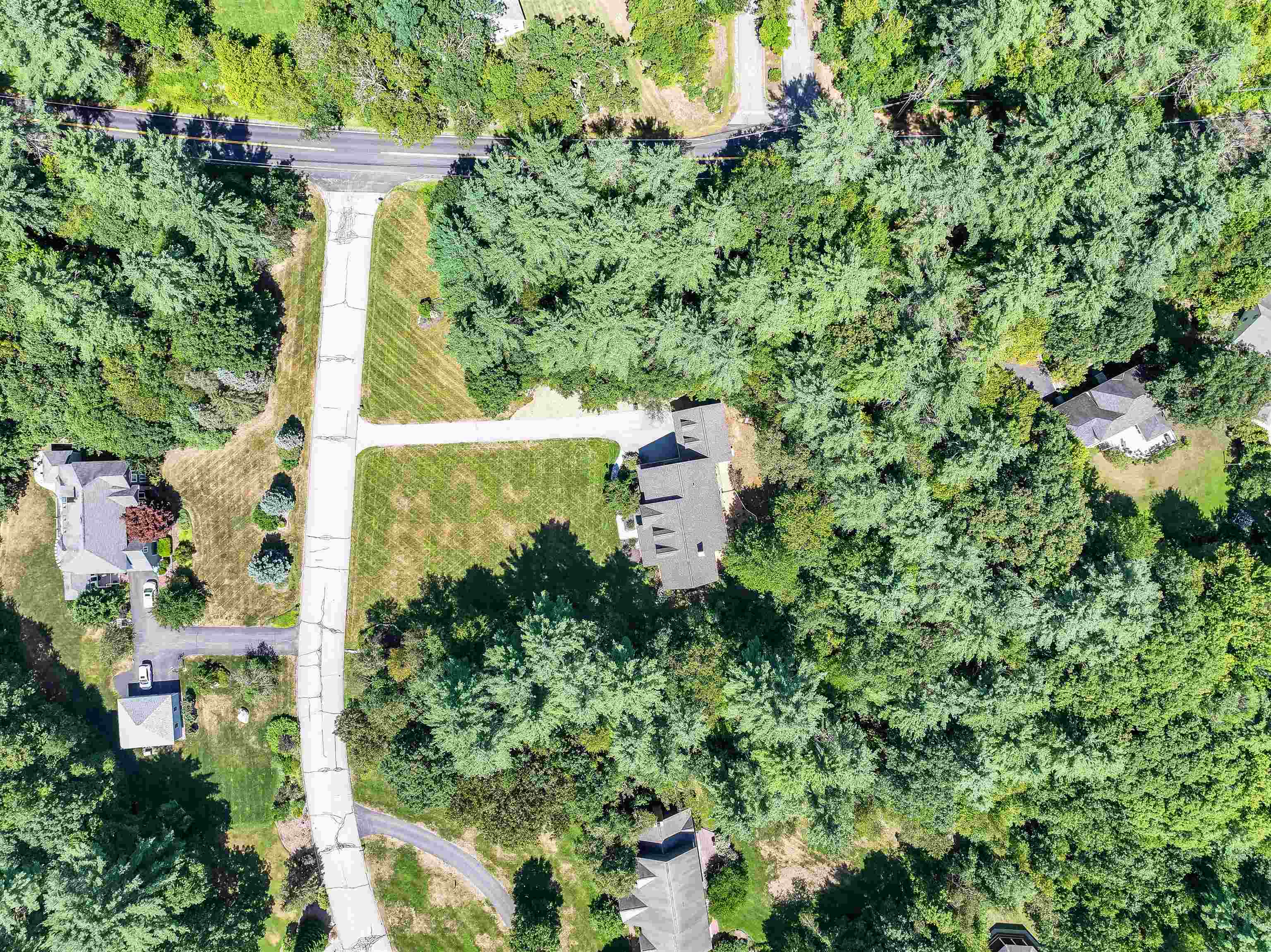 1 Deer Track Ln, Concord, NH 03301