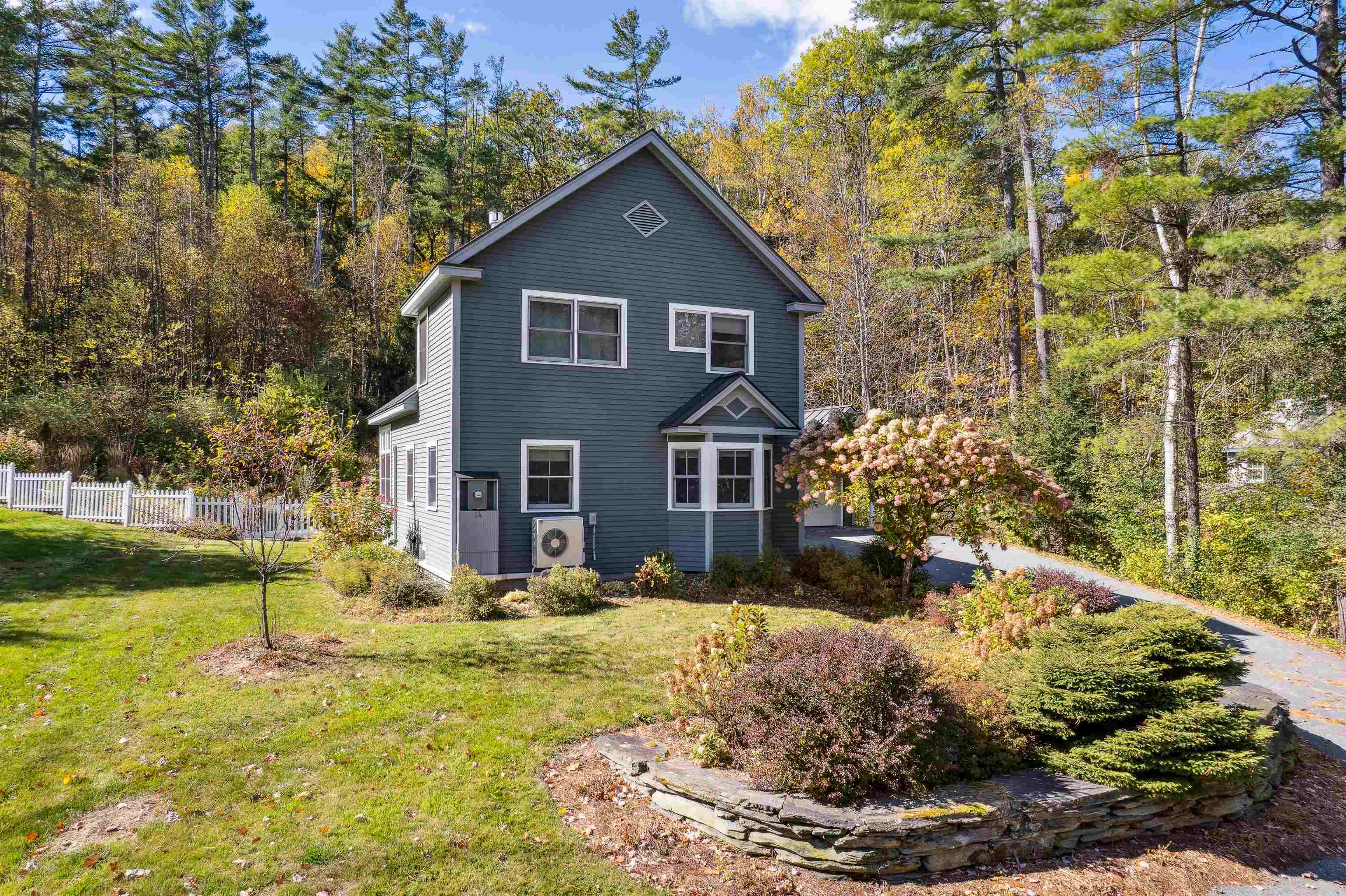 14 Macdonald Dr, Hanover, NH 03755