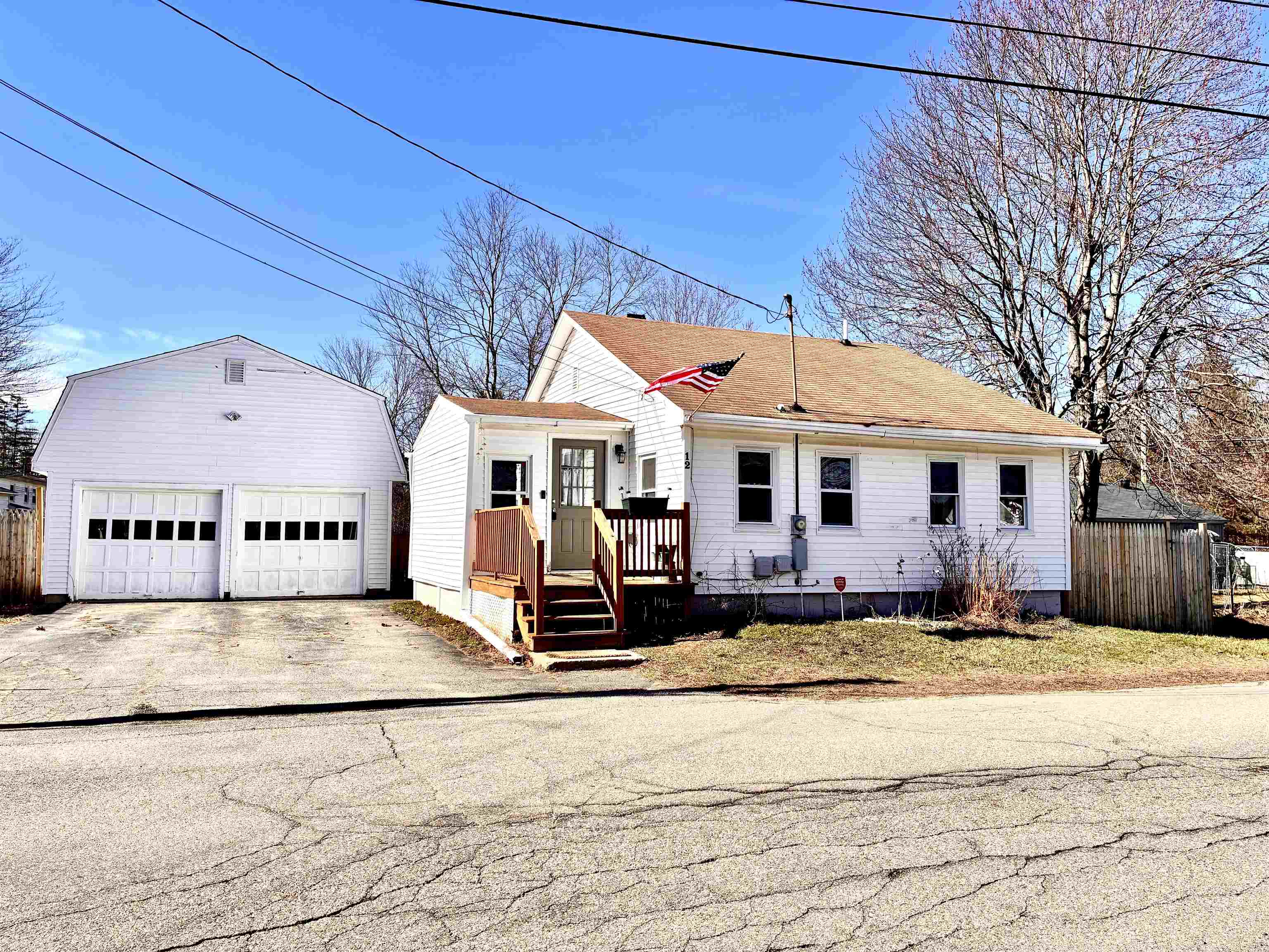 12 Lawn Ave, Rochester, NH 03867